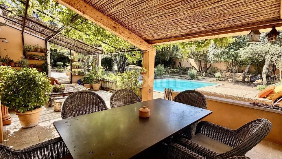 Vendita Villa Uzès 8&nbsp;Camere 164&nbsp;m²