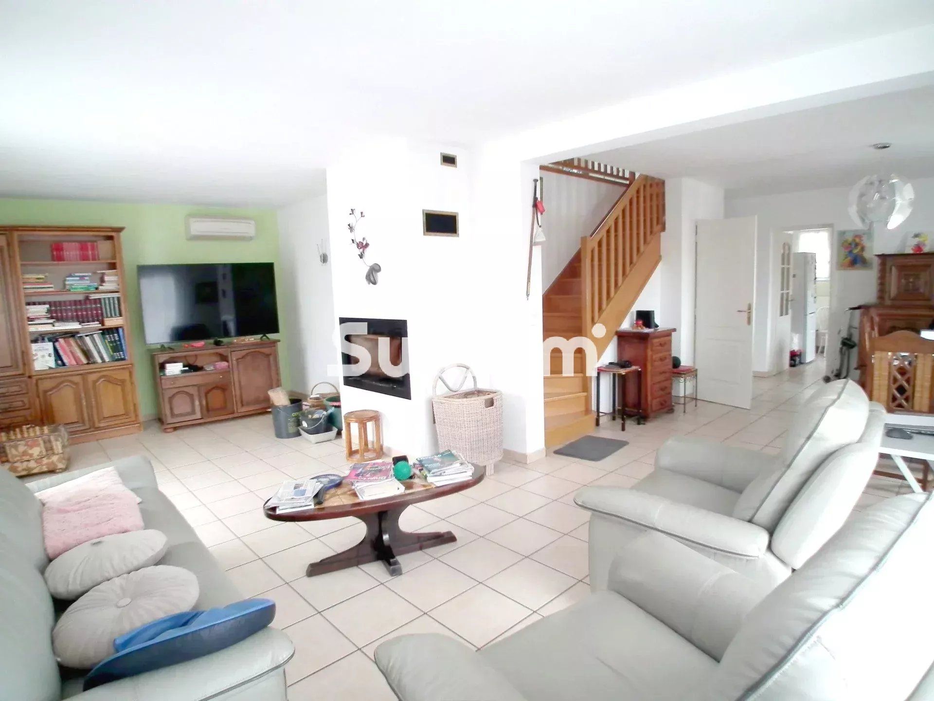 casa 7 Salas en venta en Montmorot (39570)