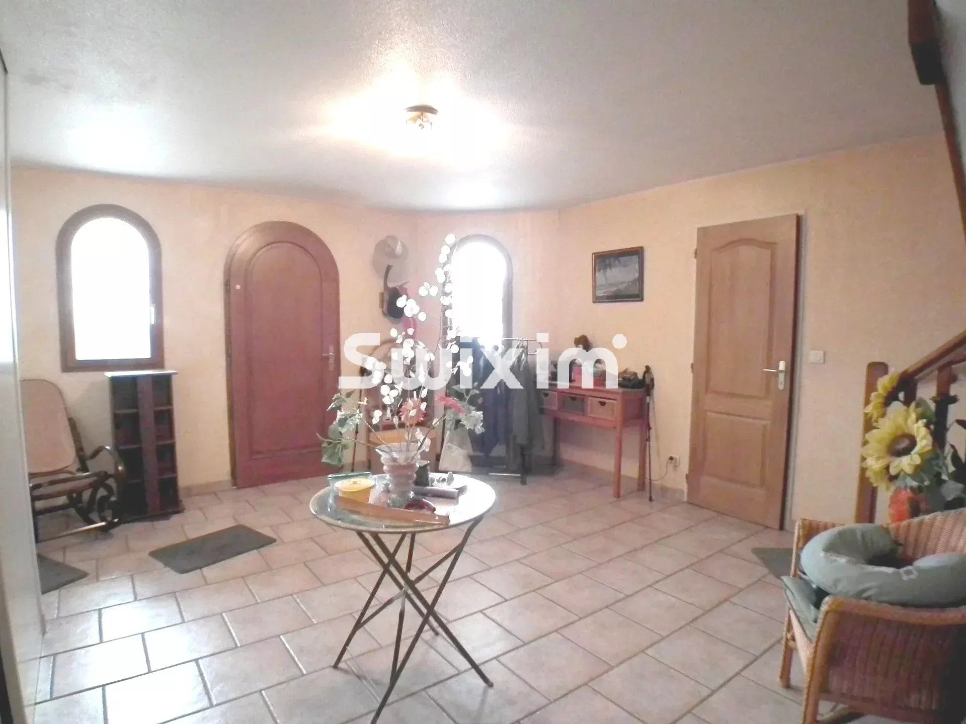 casa 7 Salas en venta en Montmorot (39570)
