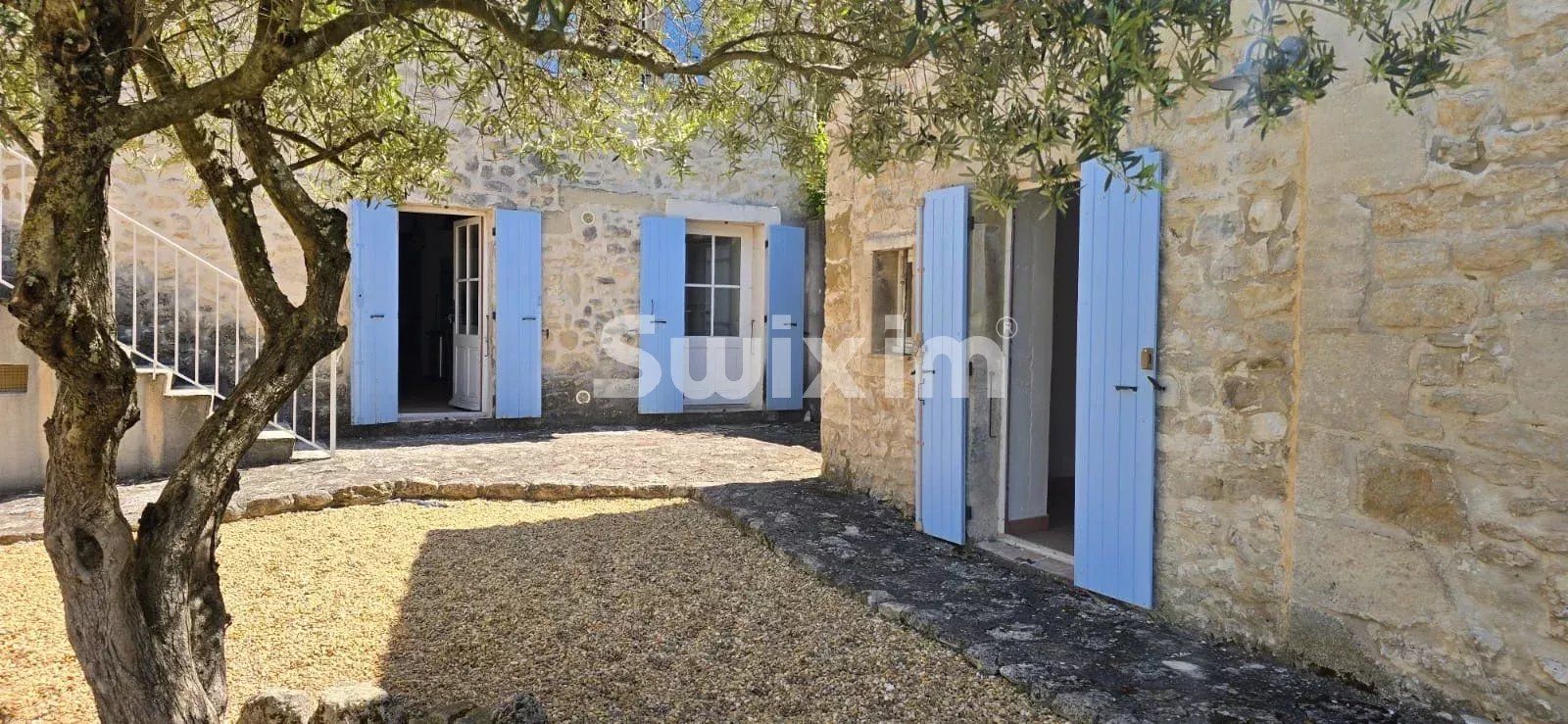 mas 11 Camere in vendita su Grignan (26230)