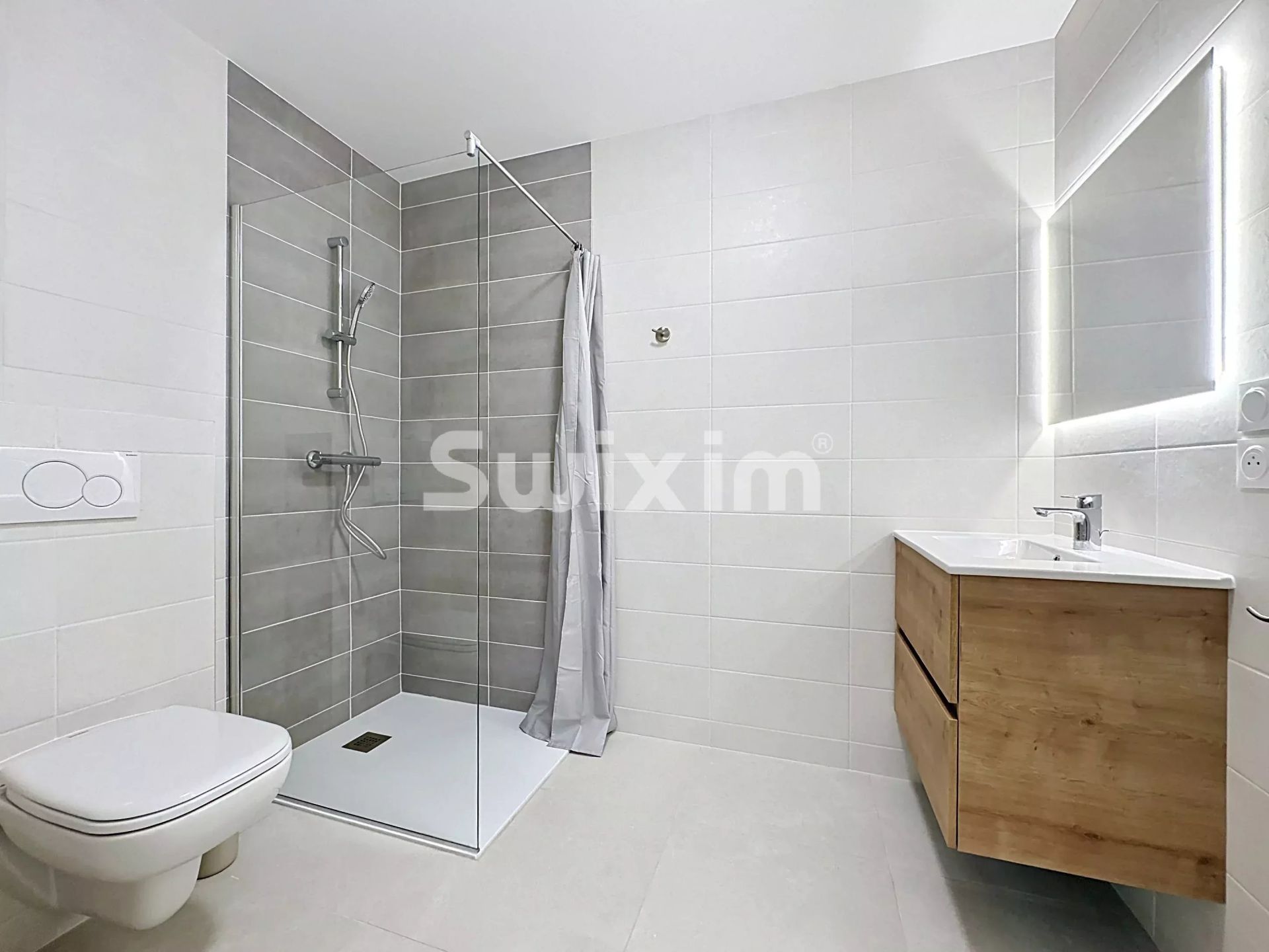 appartamento 3 Camere in affitto su Ferney-Voltaire (01210)