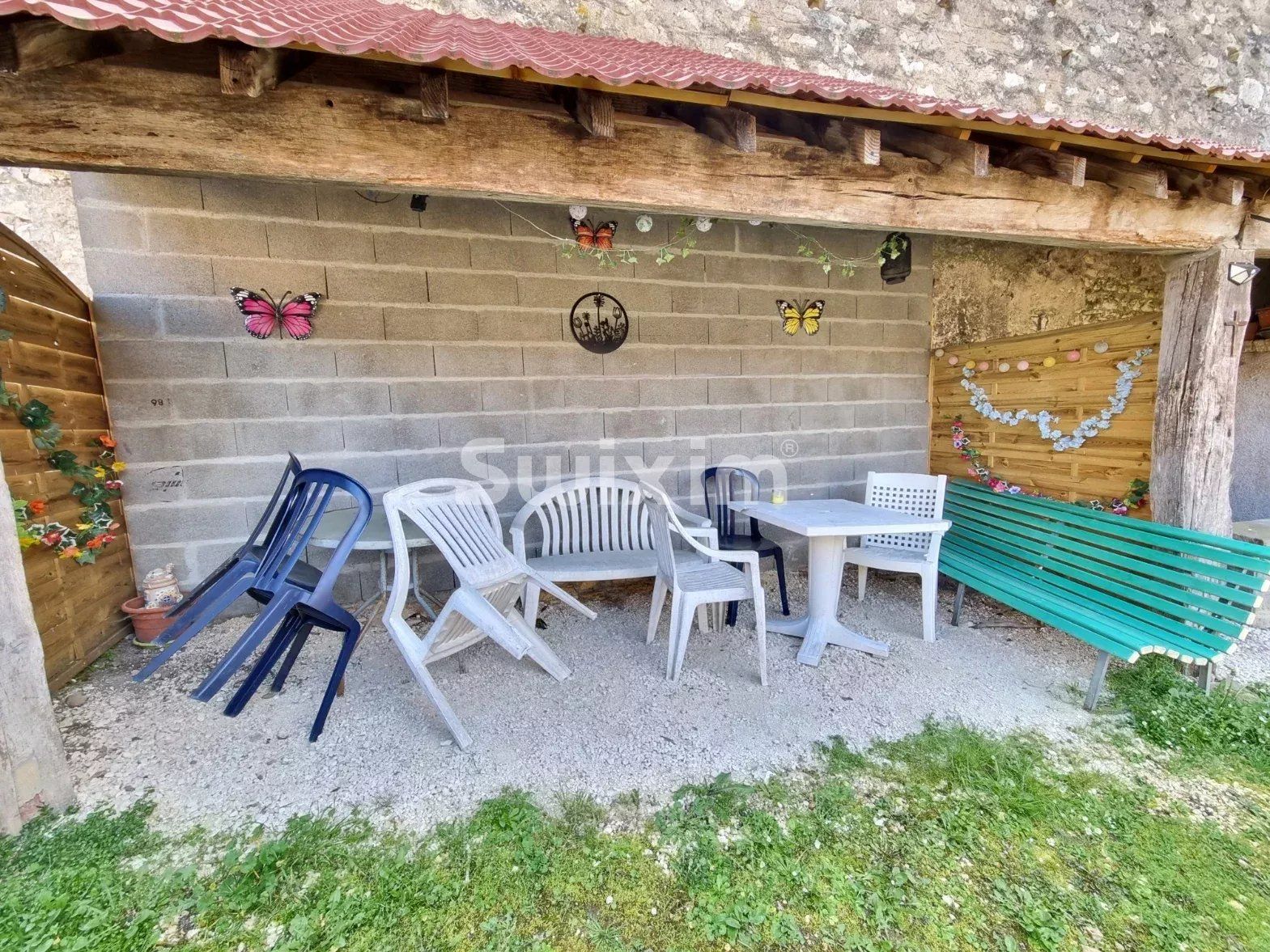 casa 6 Camere in vendita su Pousseaux (58500)