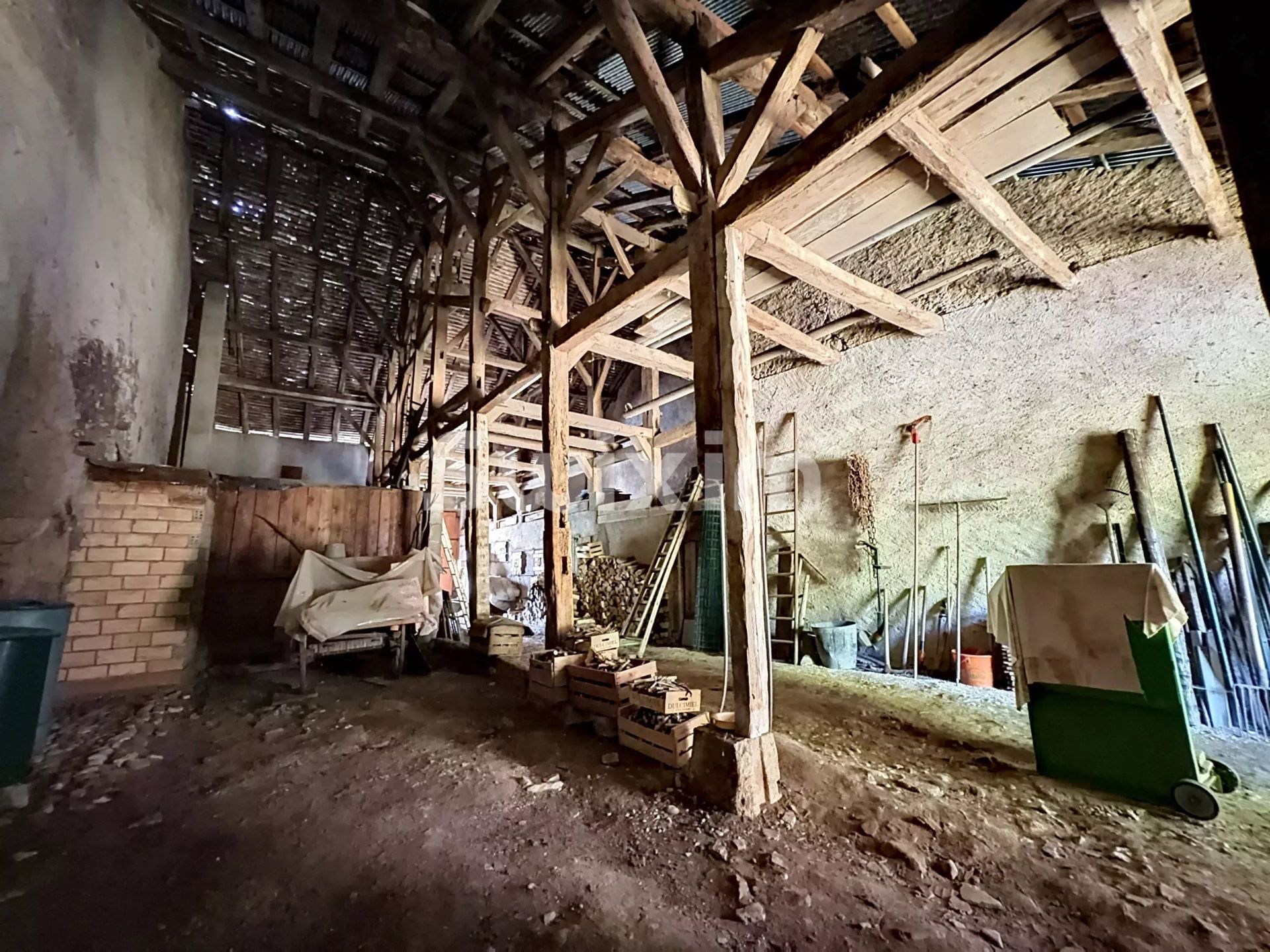 casa 7 Camere in vendita su Grilly (01220)