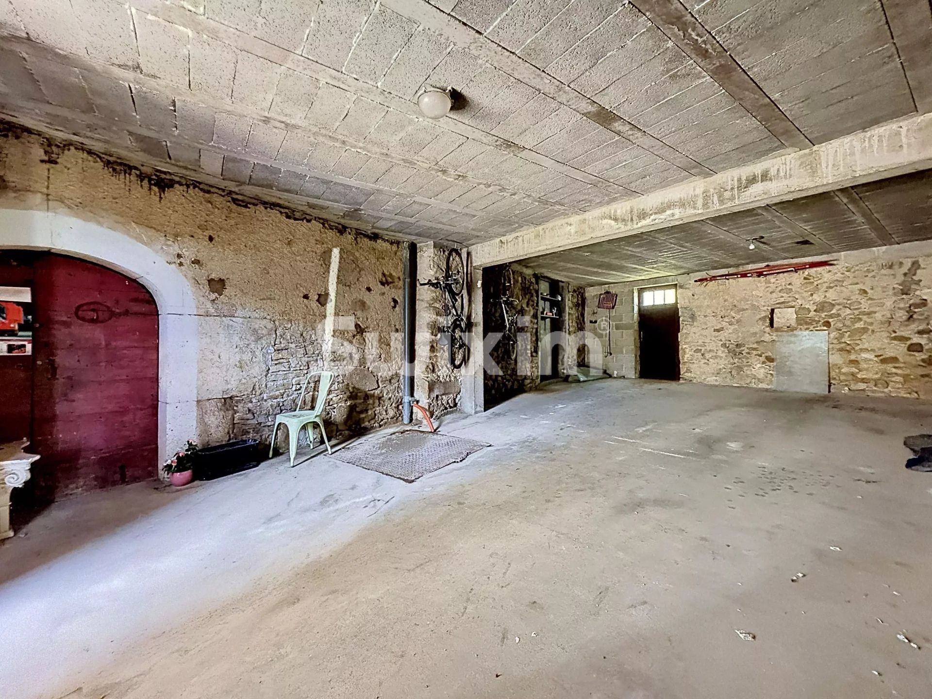 casa 7 Camere in vendita su Grilly (01220)