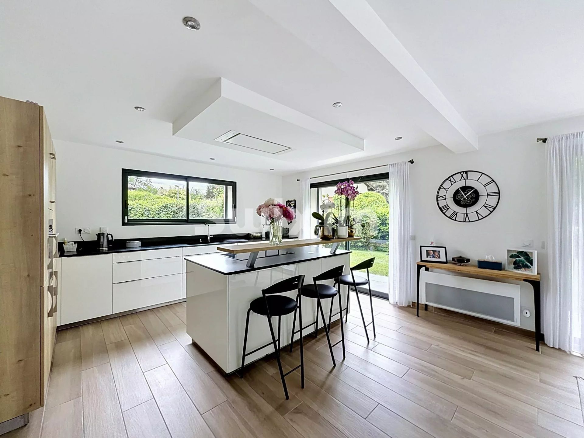 haus 7 Zimmer zum verkauf auf Saint-Genis-Pouilly (01630)