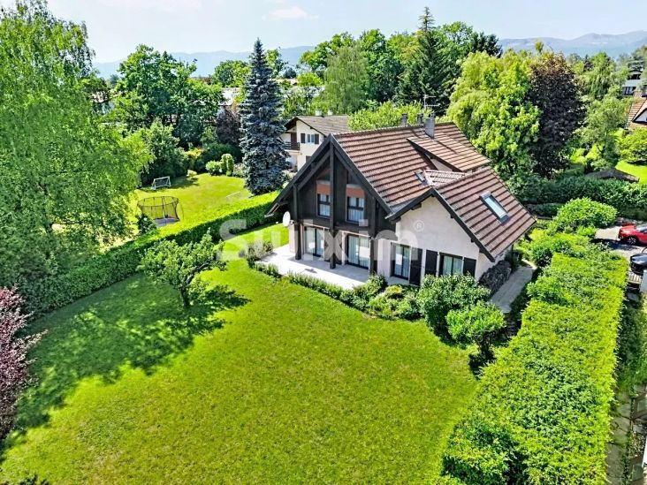 Verkauf Haus Prévessin-Moëns 9&nbsp;Zimmer 243&nbsp;m²