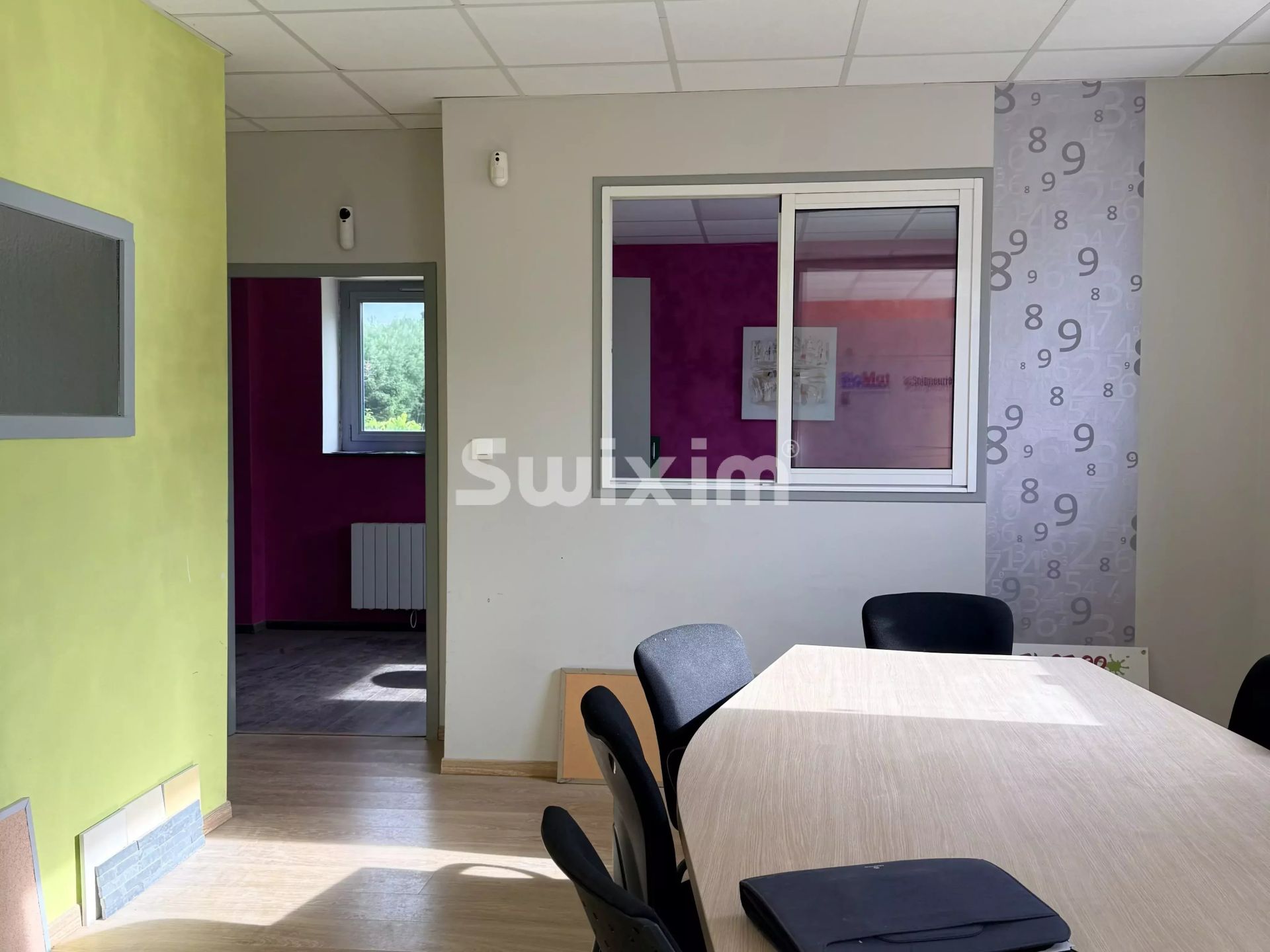 naves industriales 4 Salas en alquiler en Saint-Étienne-du-Bois (01370)