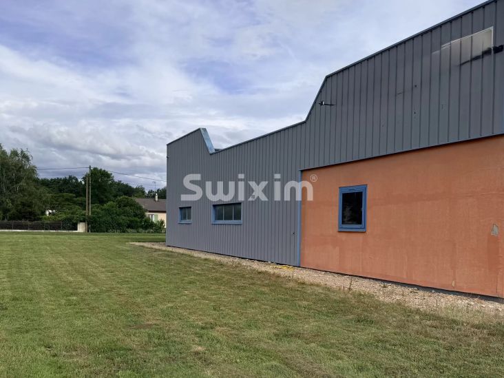 Affitto Locale industriale Saint-Étienne-du-Bois 4&nbsp;Camere 360&nbsp;m²