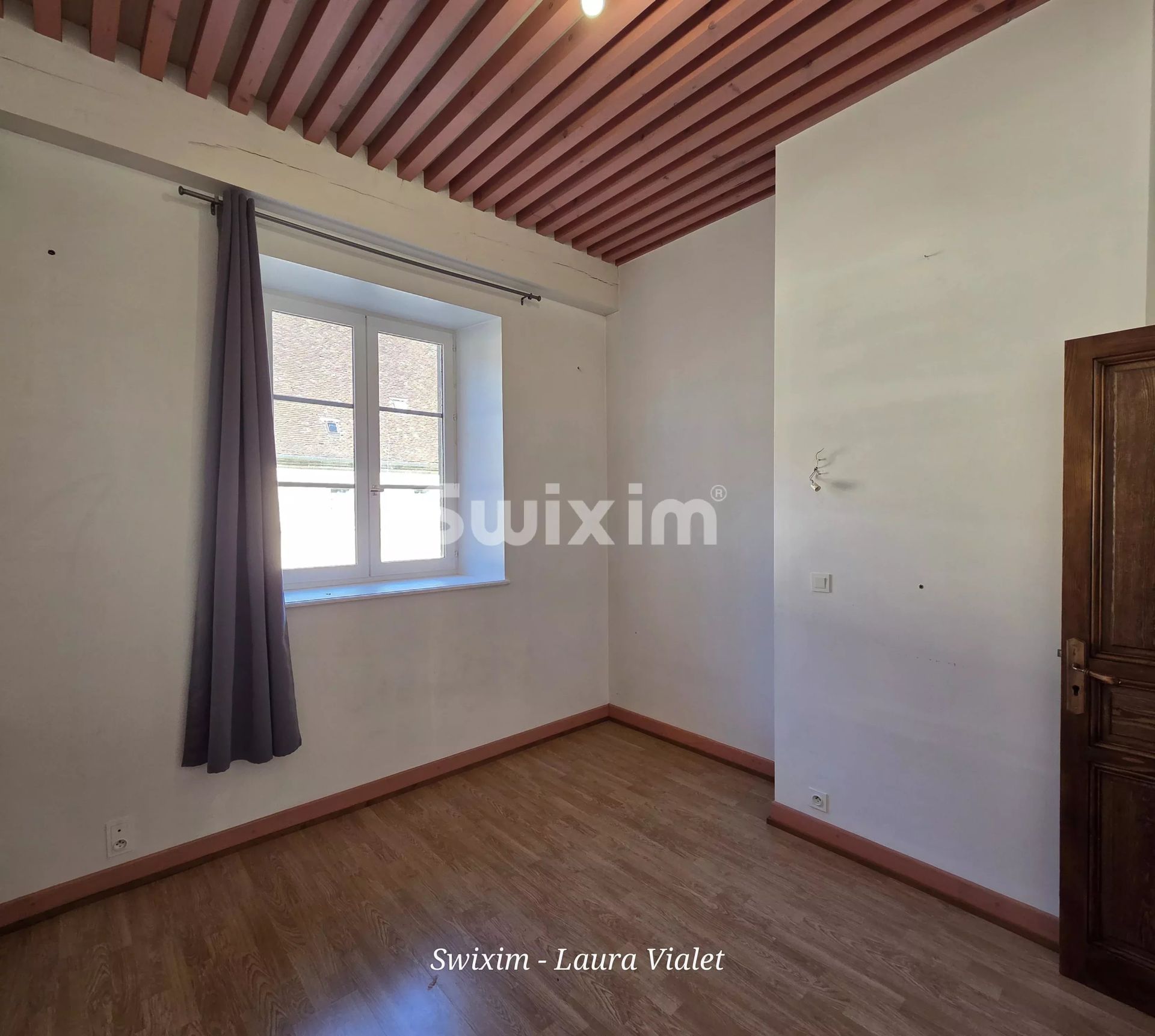 immeuble 5 Pièces en vente sur Poligny (39800)