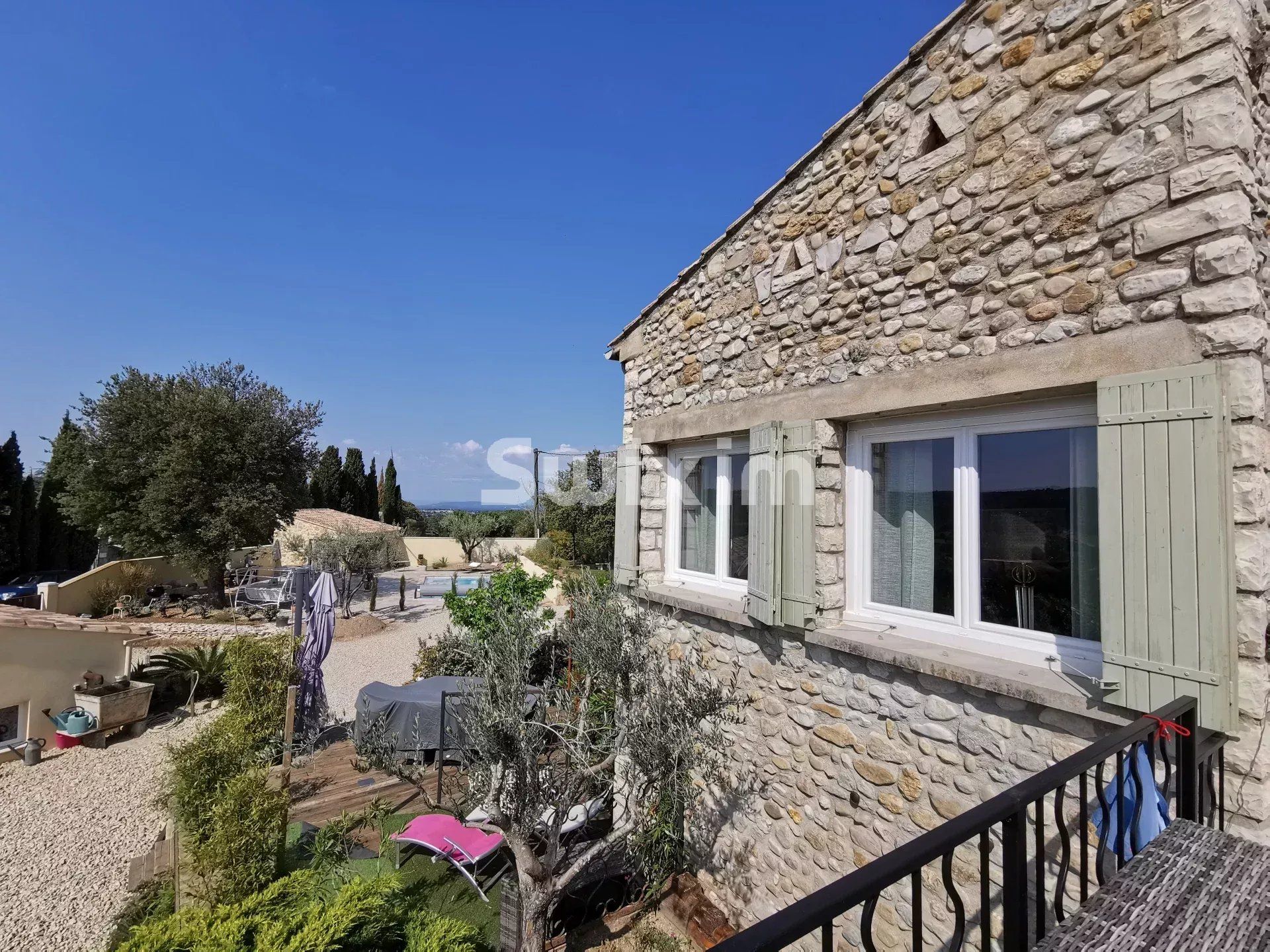casa 8 Camere in vendita su Nyons (26110)