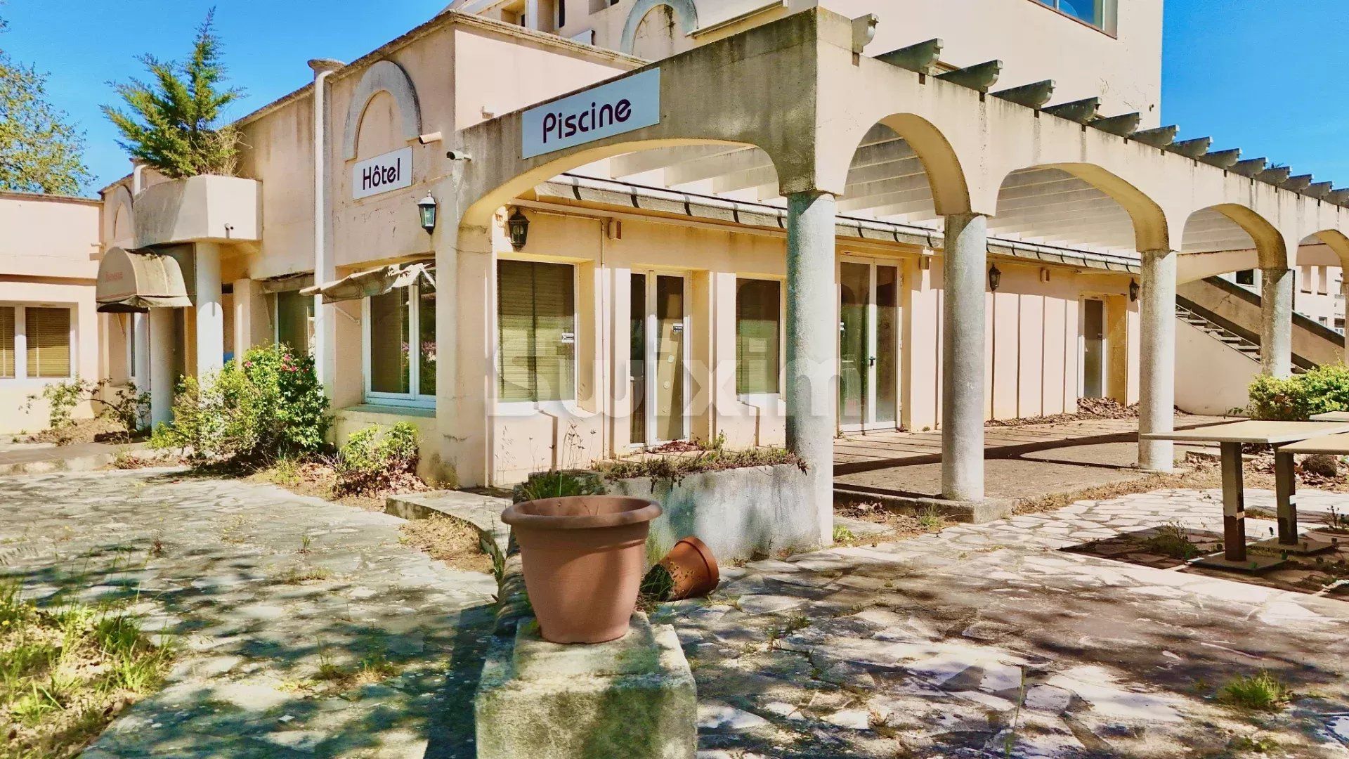 edificio en venta en Pouzilhac (30210)