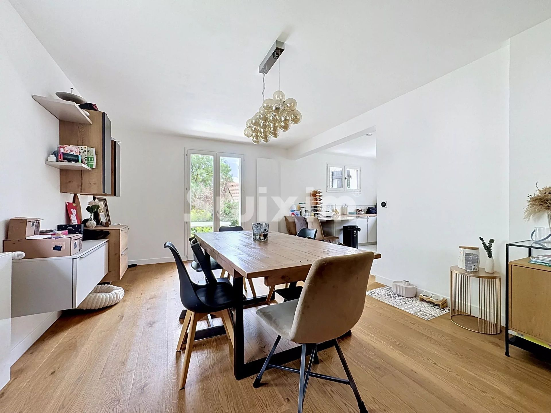 house 5 Rooms for sale on Thoiry (01710)