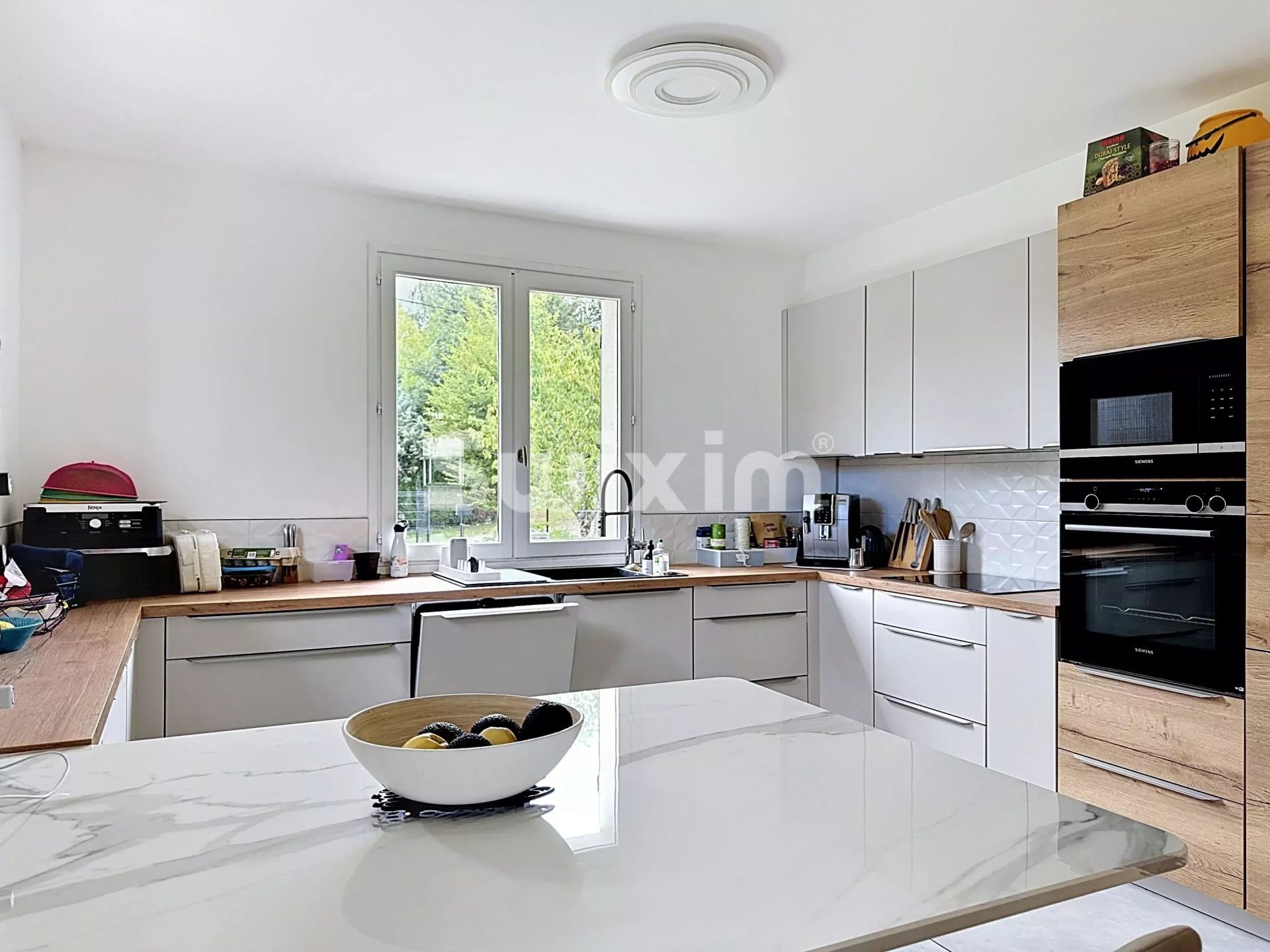 house 5 Rooms for sale on Thoiry (01710)