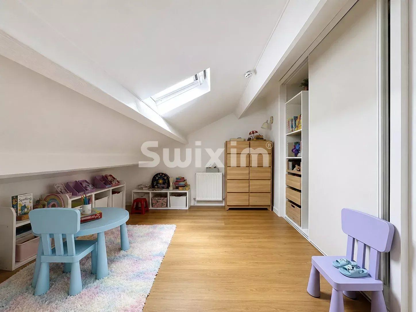 house 5 Rooms for sale on Thoiry (01710)