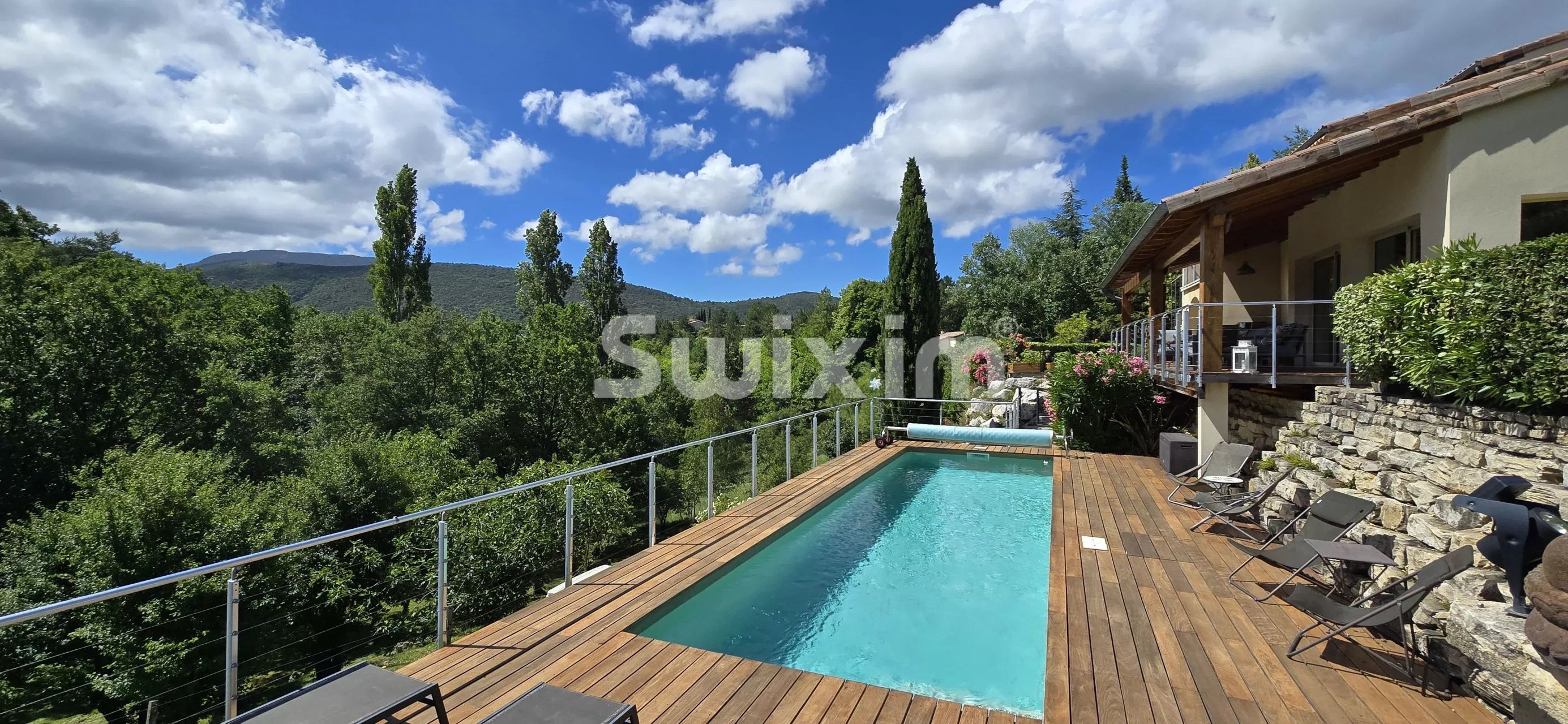 casa 7 Camere in vendita su Dieulefit (26220)