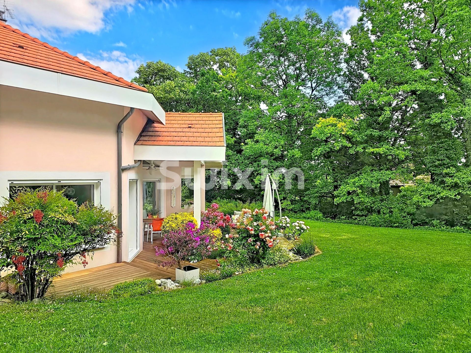 casa 5 Camere in vendita su Échenevex (01170)