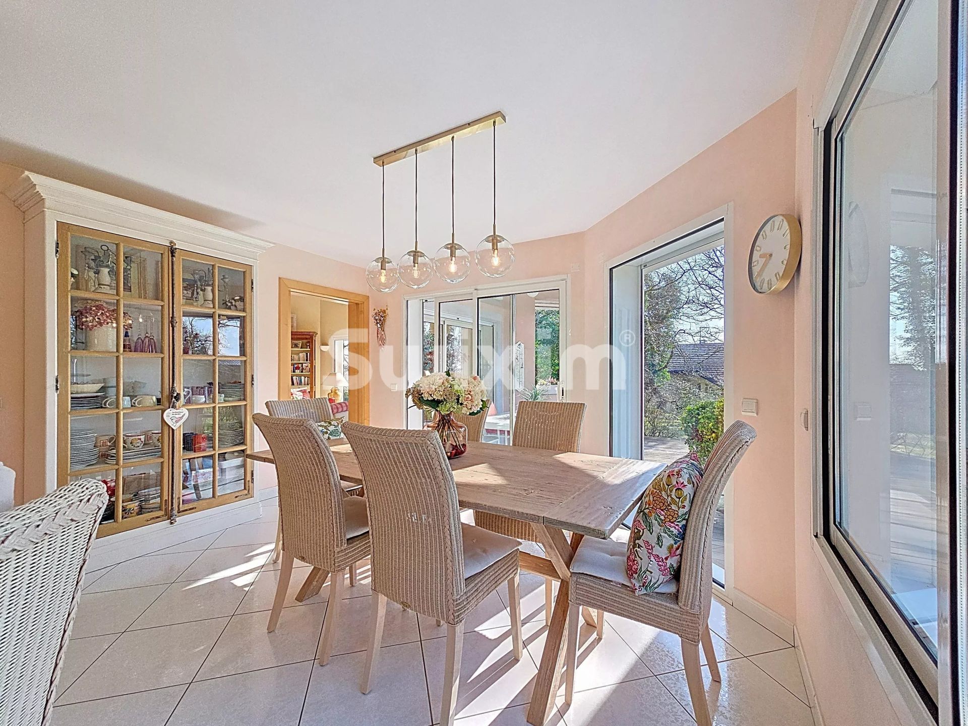 casa 5 Camere in vendita su Échenevex (01170)