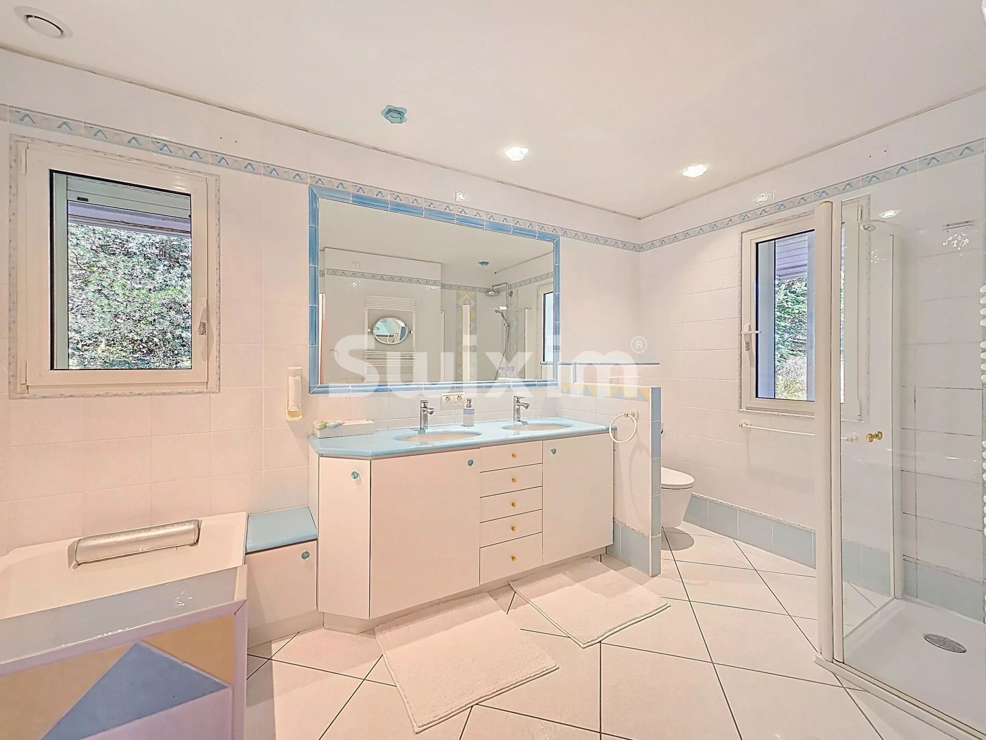 casa 5 Camere in vendita su Échenevex (01170)