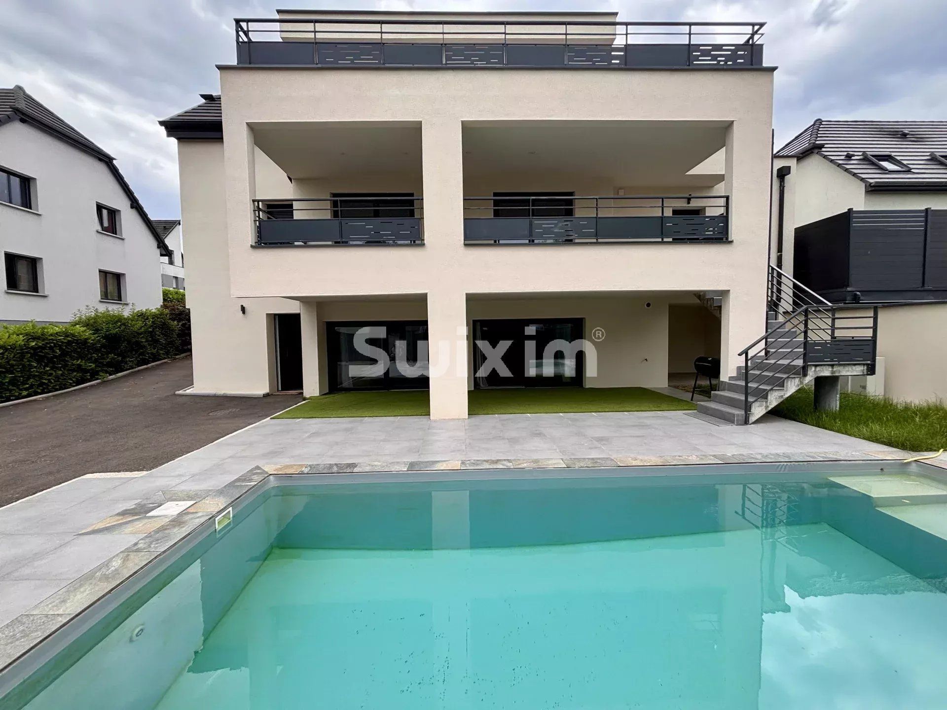 casa 7 Camere in vendita su Colmar (68000)