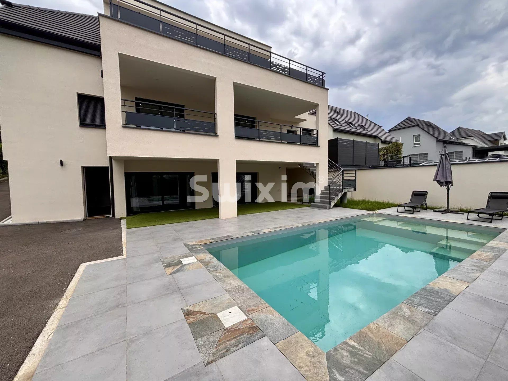 casa 7 Camere in vendita su Colmar (68000)