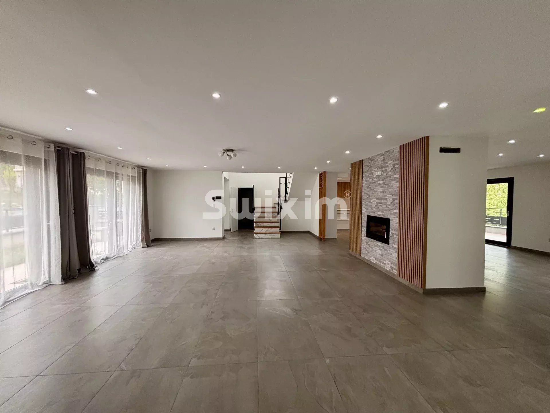 casa 7 Camere in vendita su Colmar (68000)