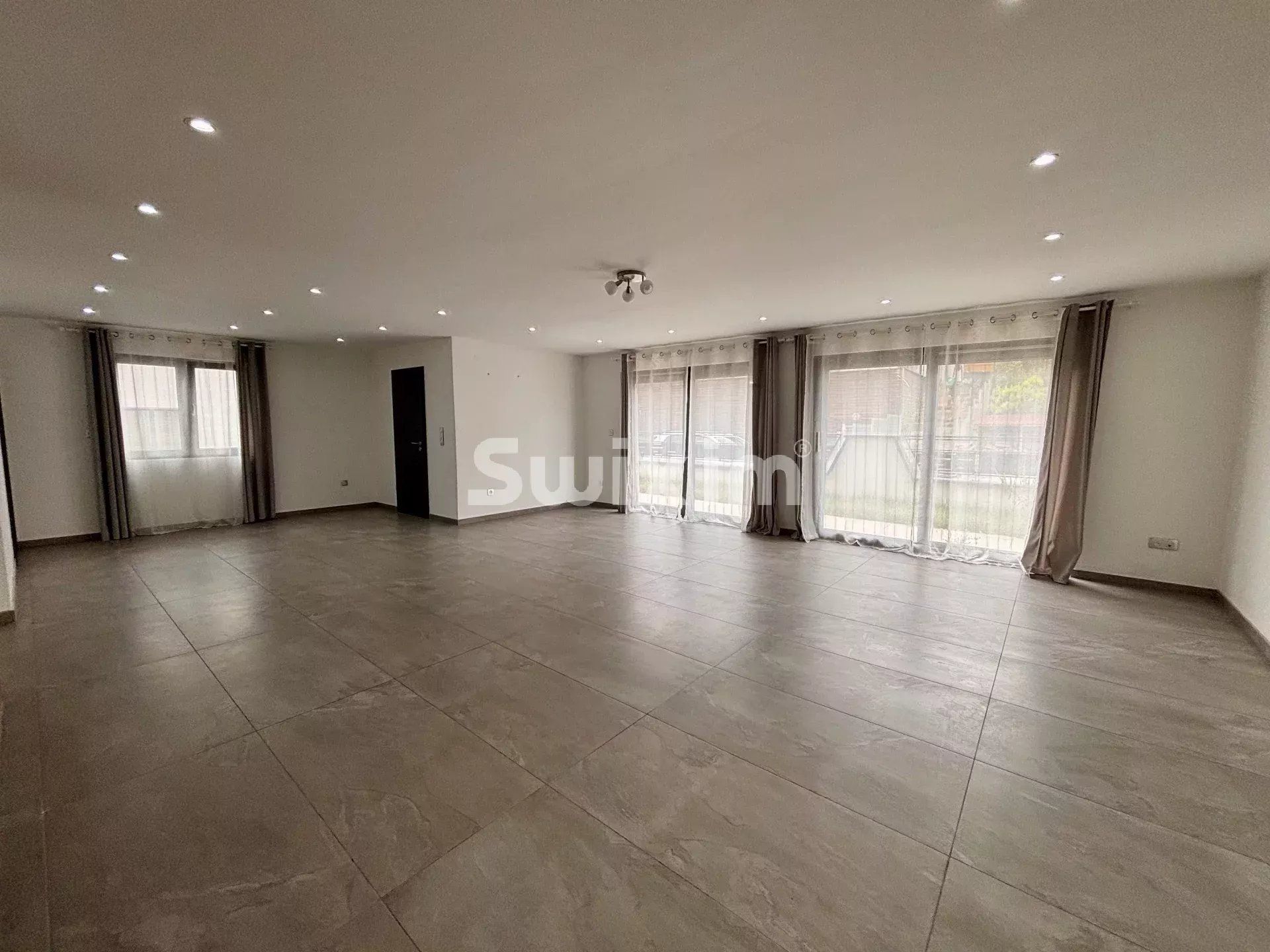 casa 7 Camere in vendita su Colmar (68000)