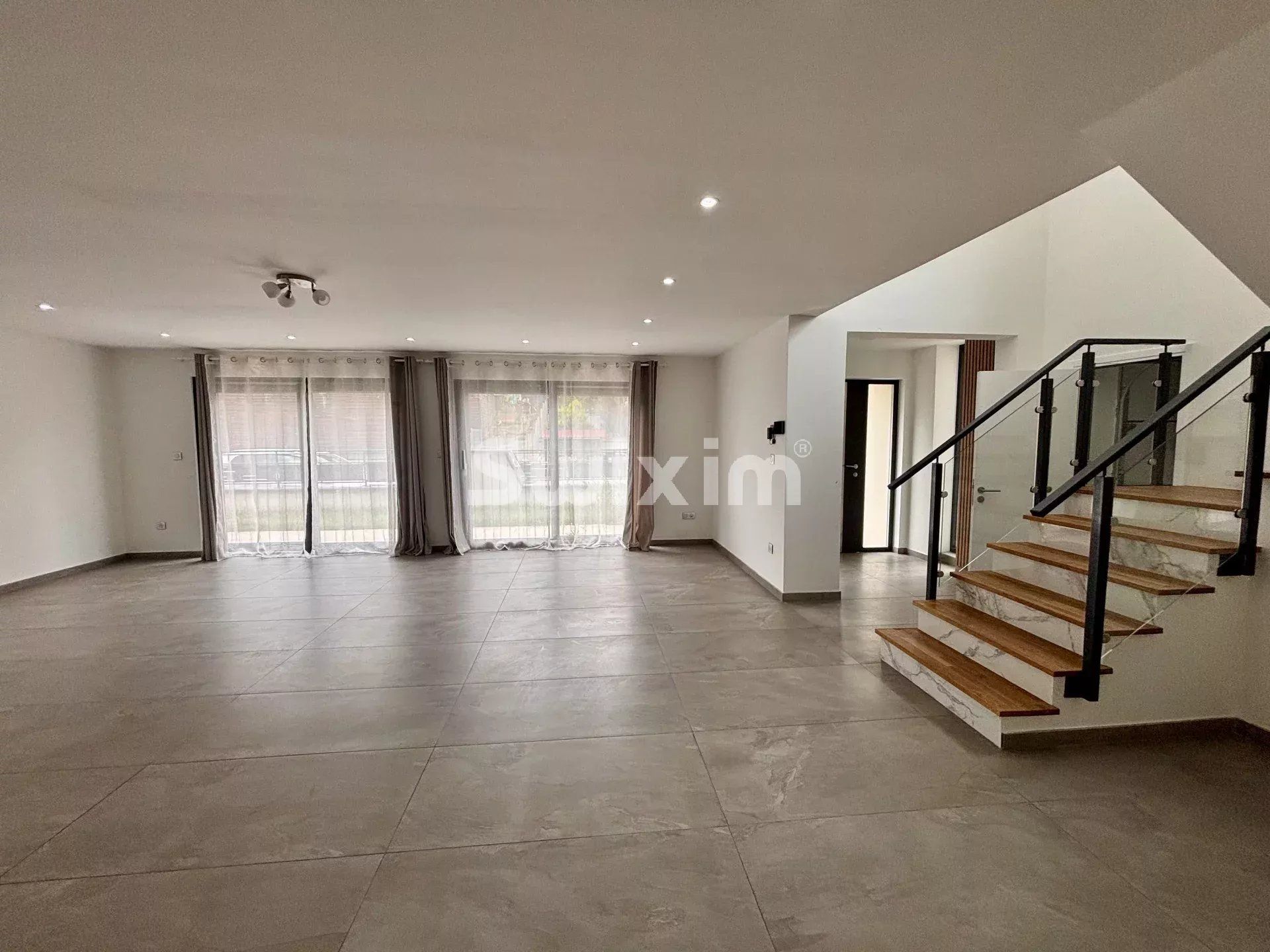 casa 7 Camere in vendita su Colmar (68000)