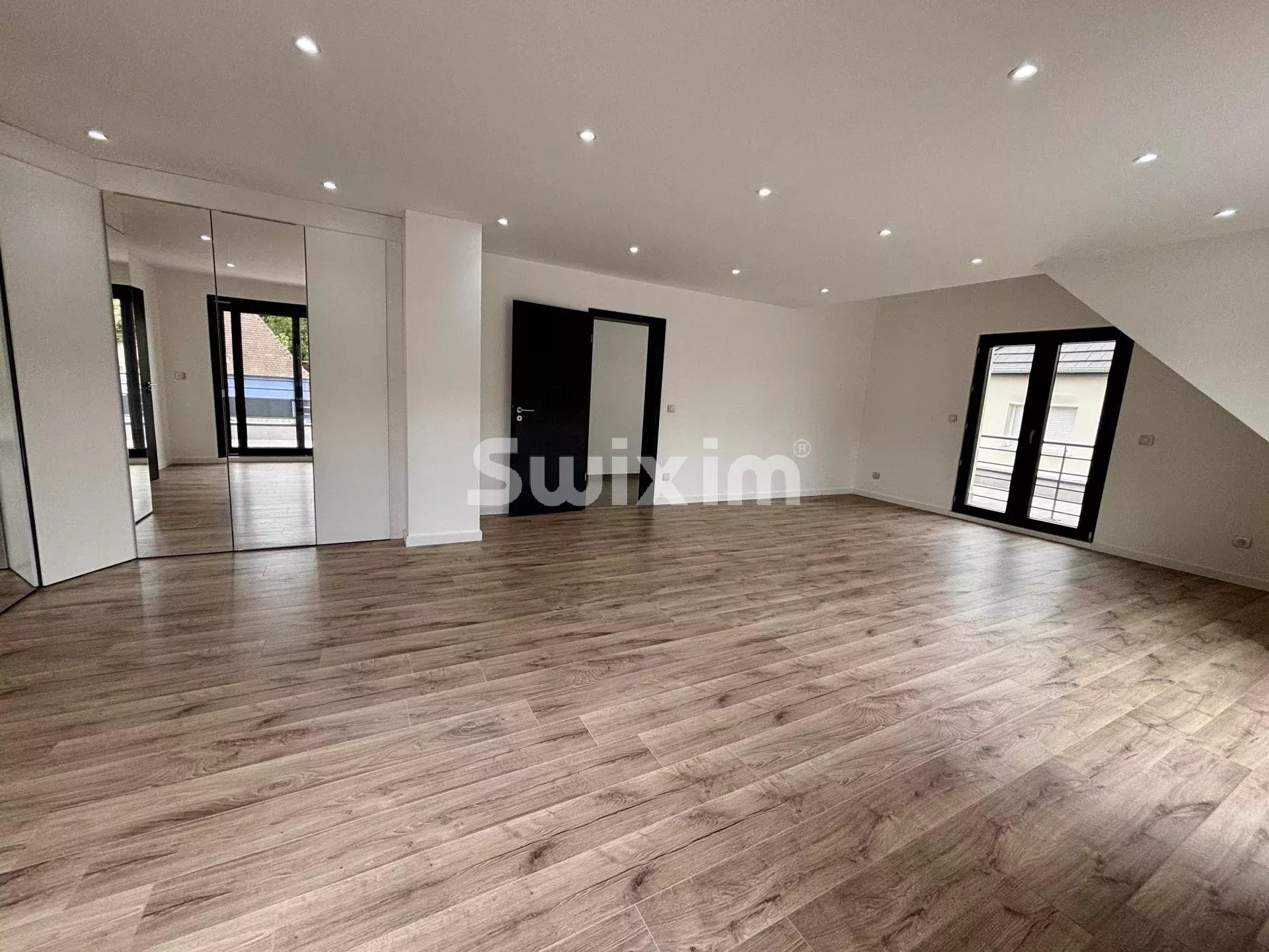 casa 7 Camere in vendita su Colmar (68000)