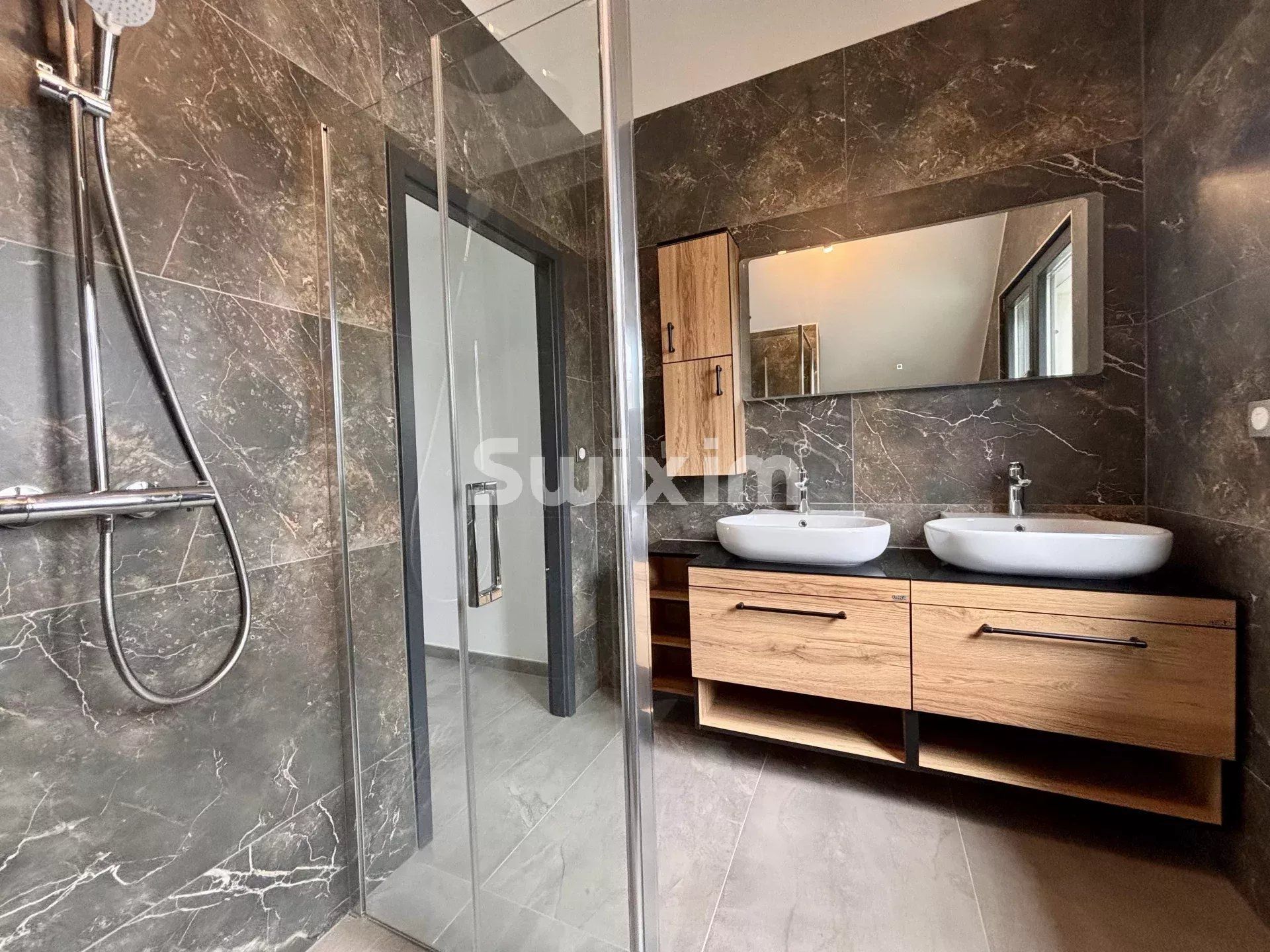casa 7 Camere in vendita su Colmar (68000)