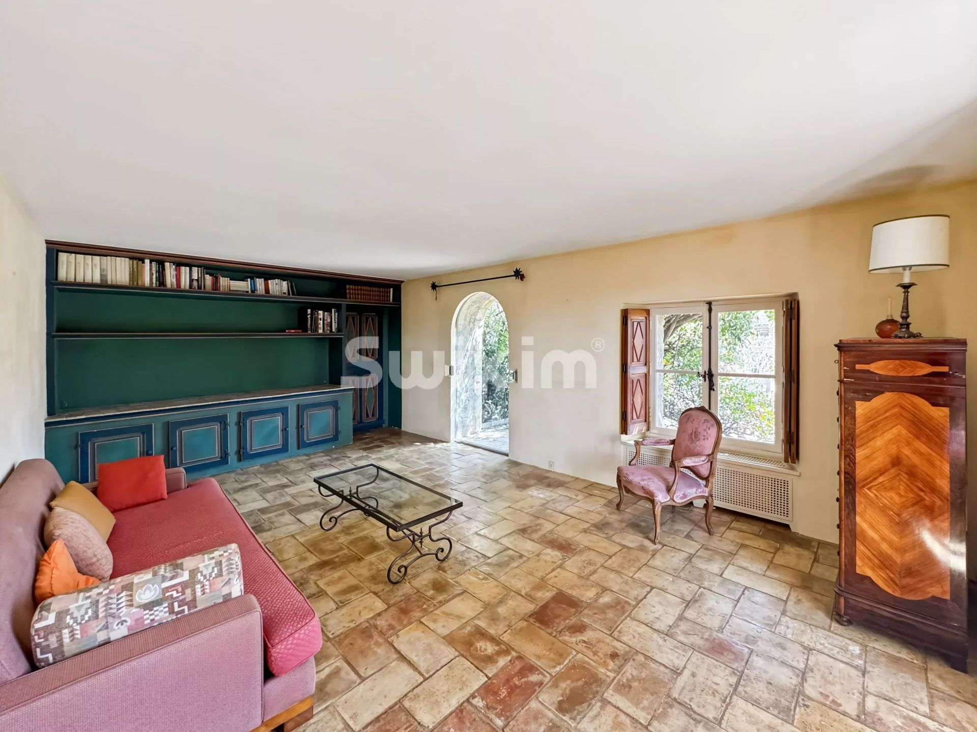 propriété 20 Pièces en vente sur Entrevennes (04700)