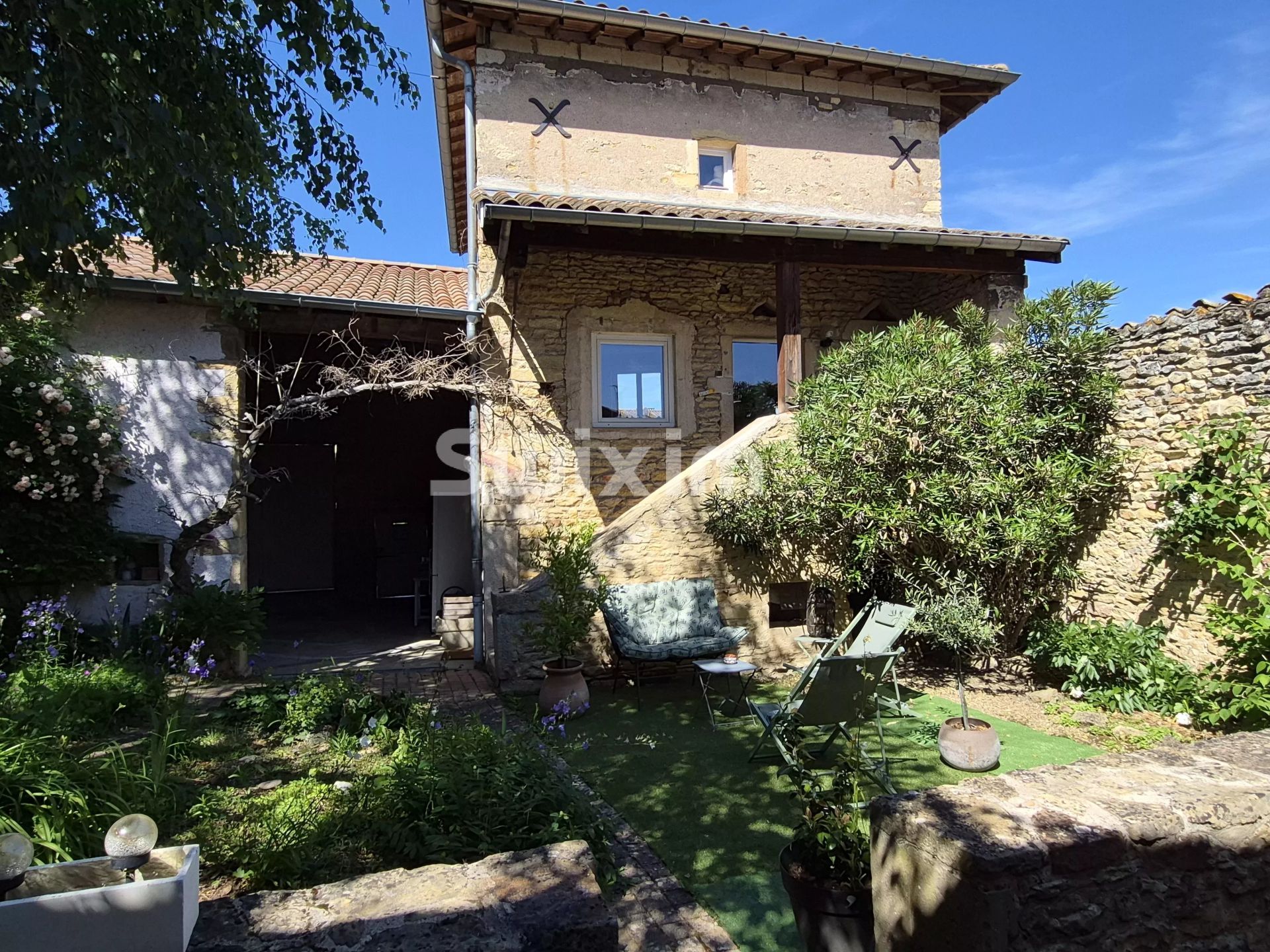 haus 8 Zimmer zum verkauf auf Sancé (71000)