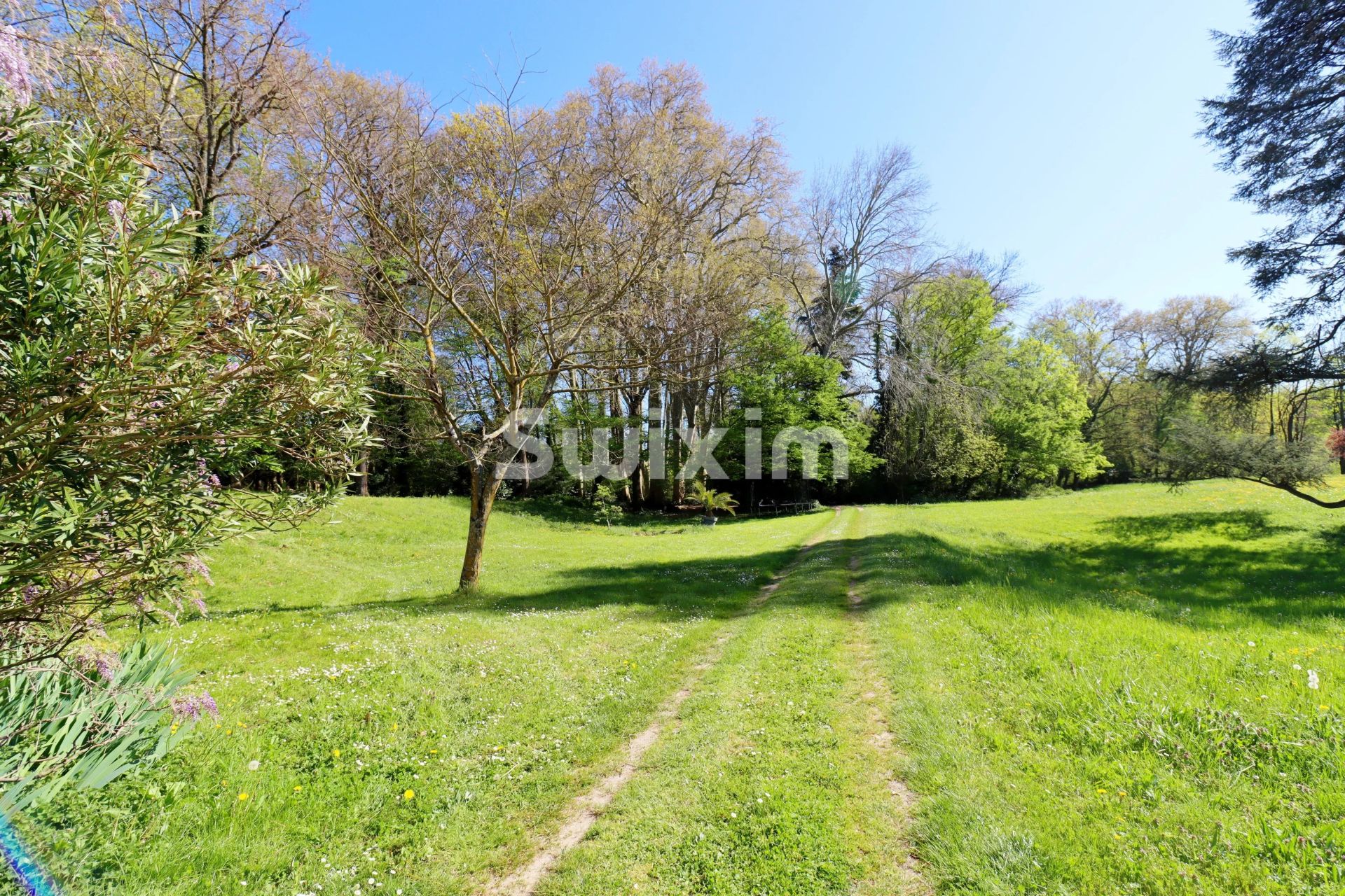 propiedad 20 Salas en venta en Bourg-de-Péage (26300)