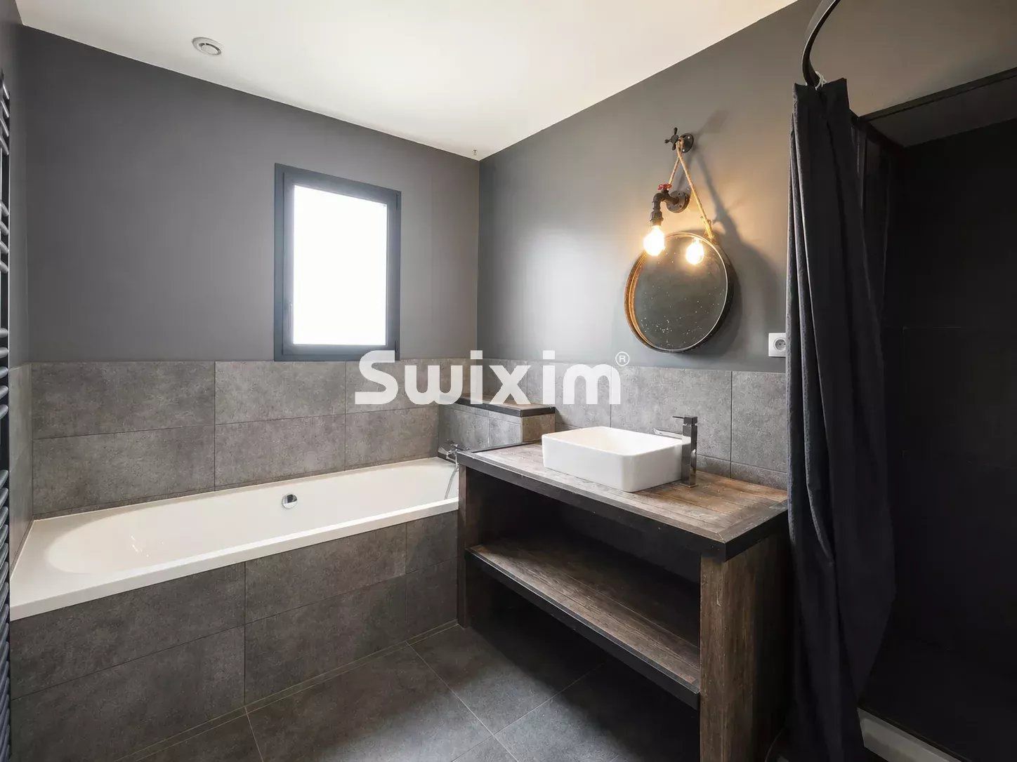casa 7 Camere in vendita su Mornas (84550)