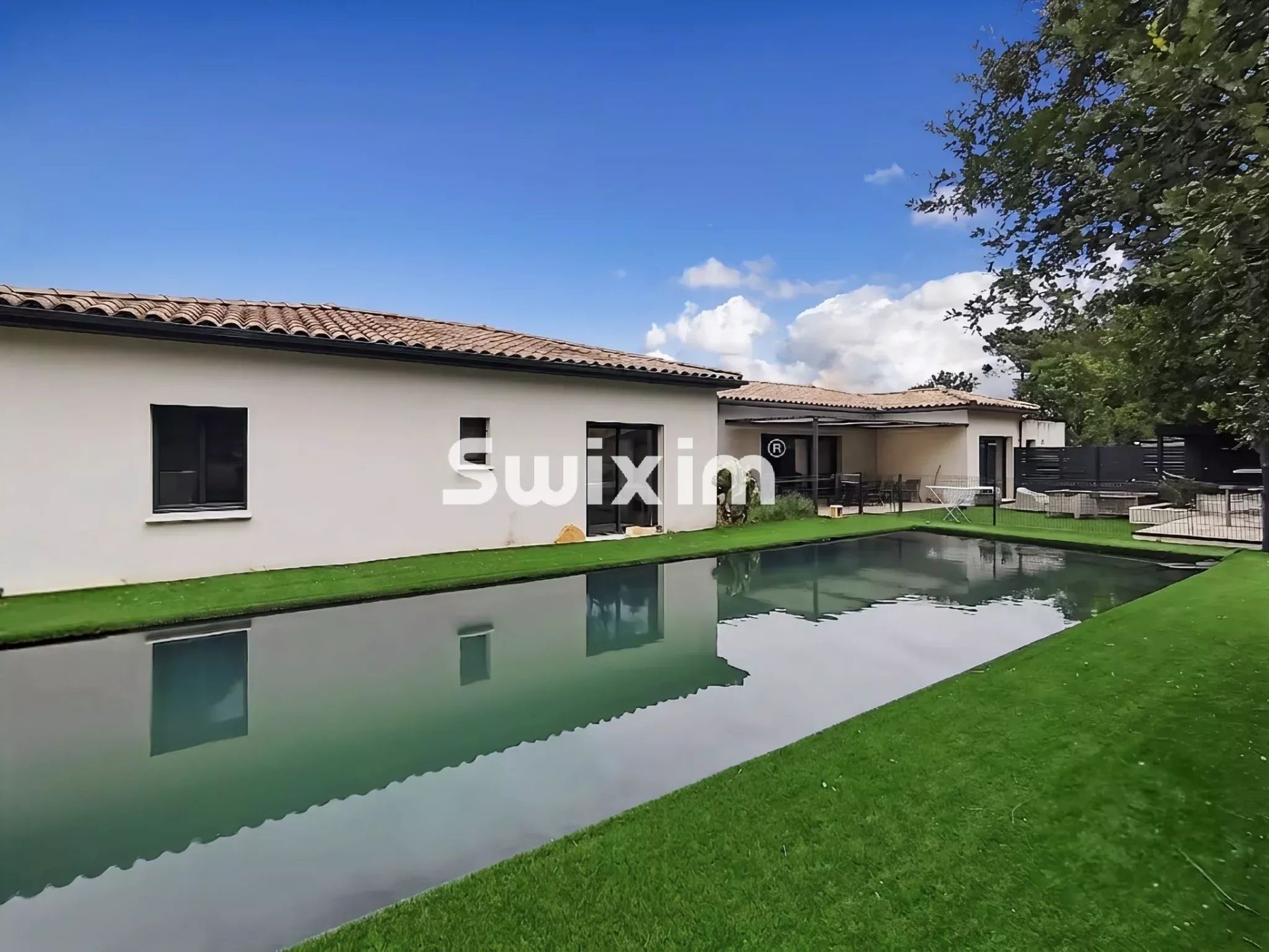 casa 7 Camere in vendita su Mornas (84550)