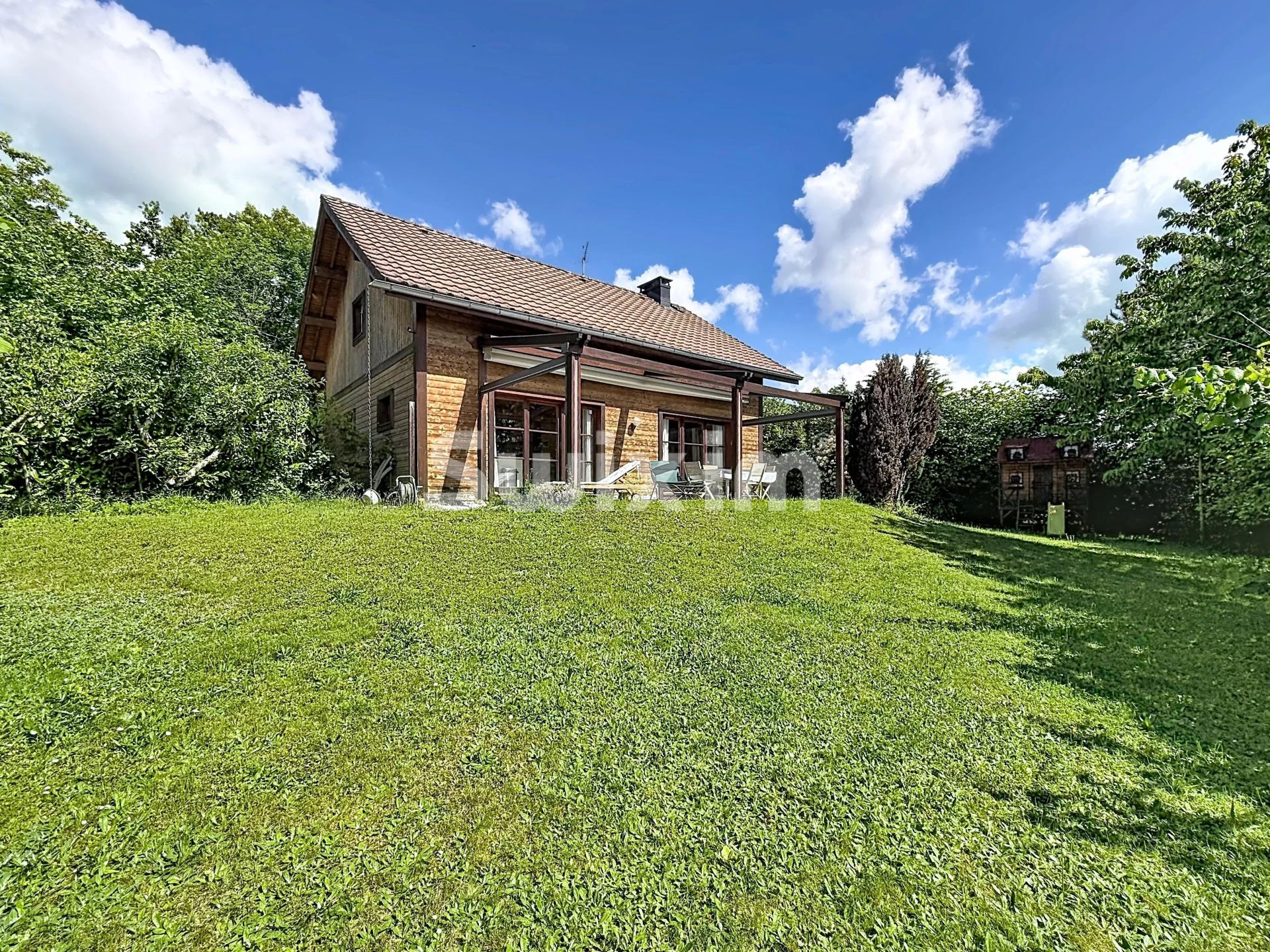 casa 6 Salas en venta en Grilly (01220)
