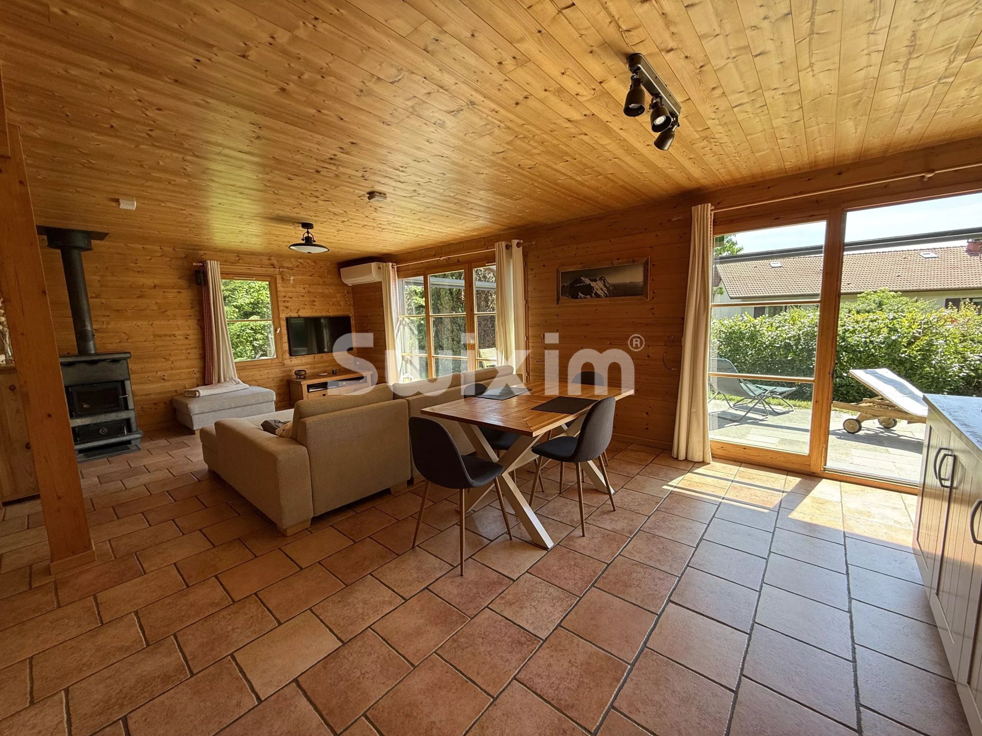 casa 6 Salas en venta en Grilly (01220)