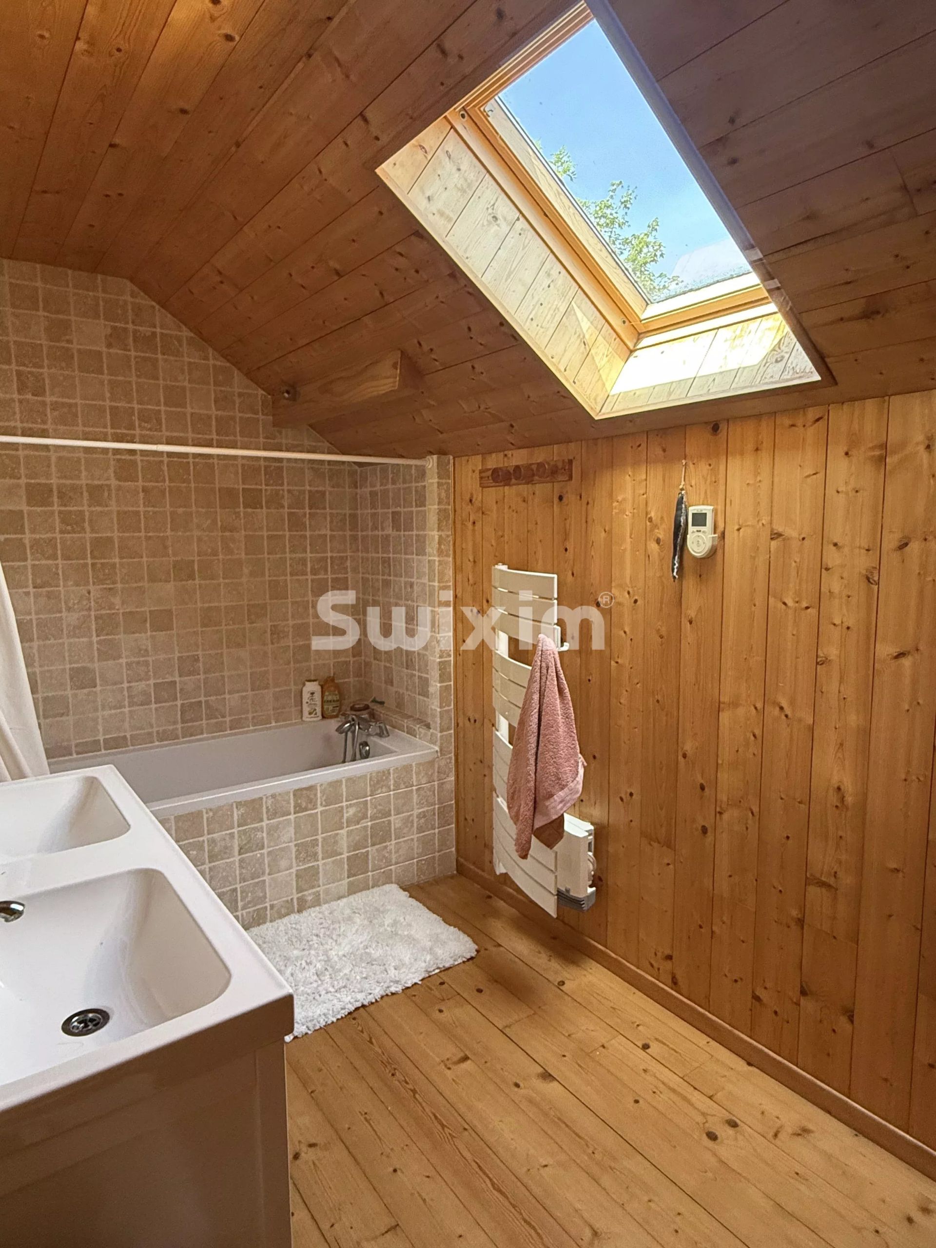 casa 6 Salas en venta en Grilly (01220)