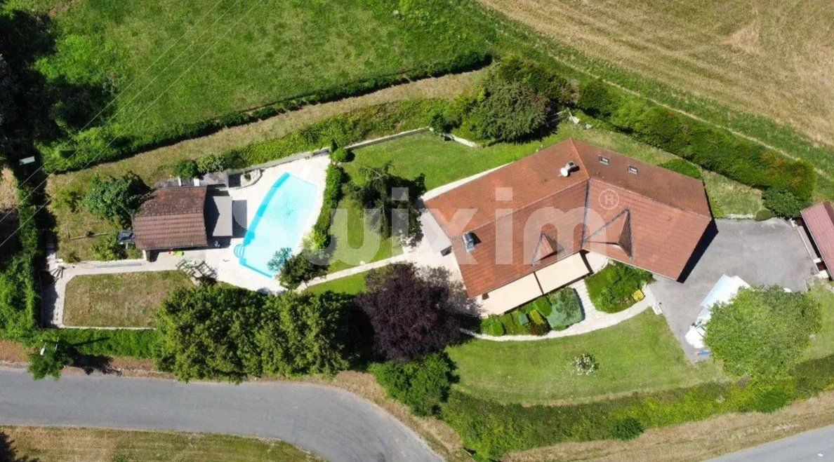 house 6 Rooms for sale on Parves et Nattages (01300)