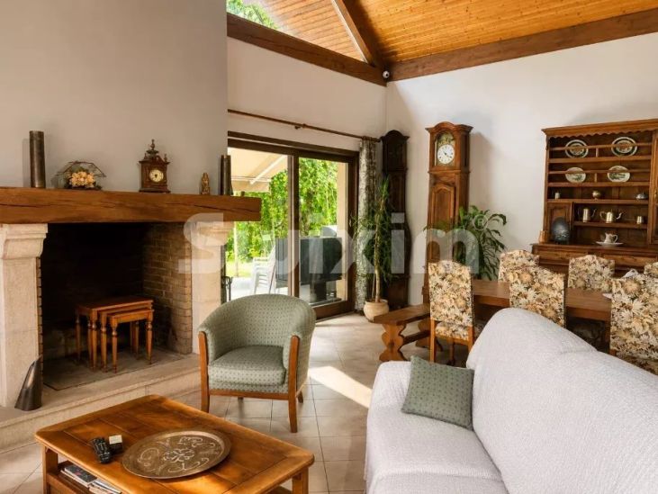 Sale House Parves et Nattages 6&nbsp;Rooms 187&nbsp;m²