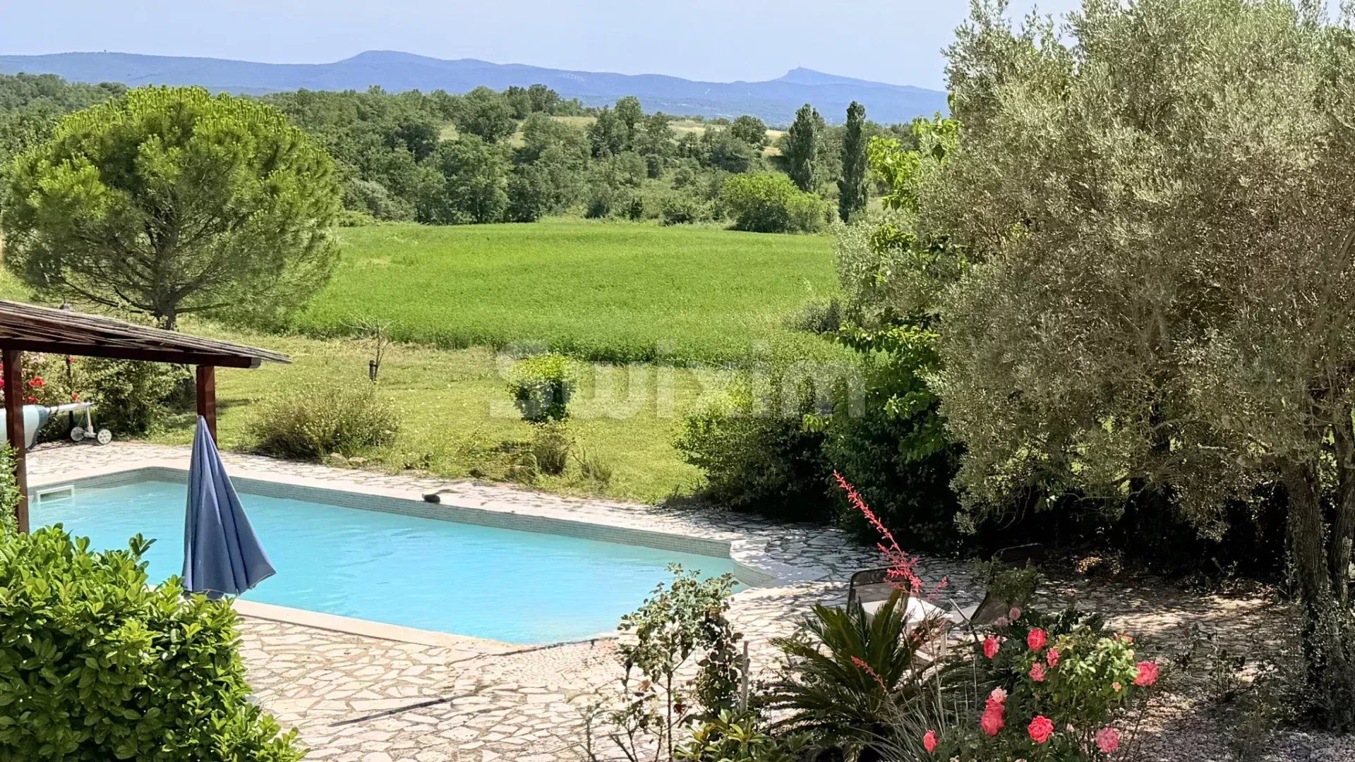 mas 10 Camere in vendita su Barjac (30430)