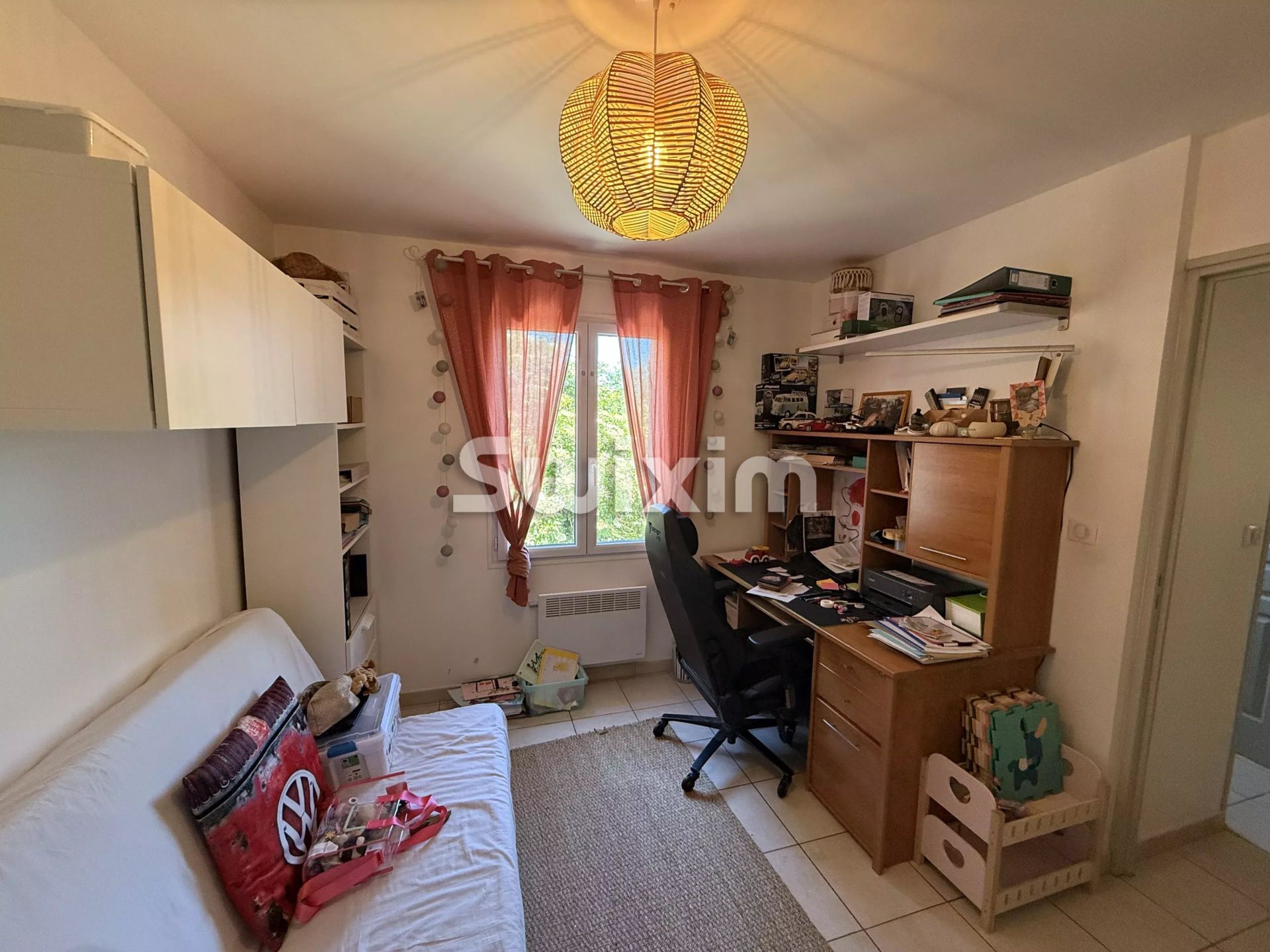 casa 5 Camere in vendita su Uchaux (84100)