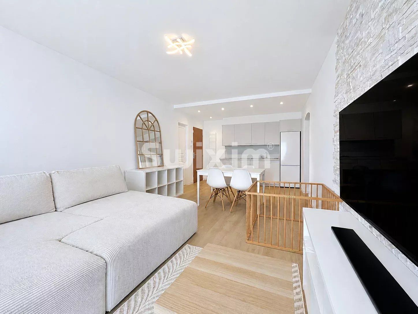 apartment 2 Rooms for sale on Saint-Genis-Pouilly (01630)