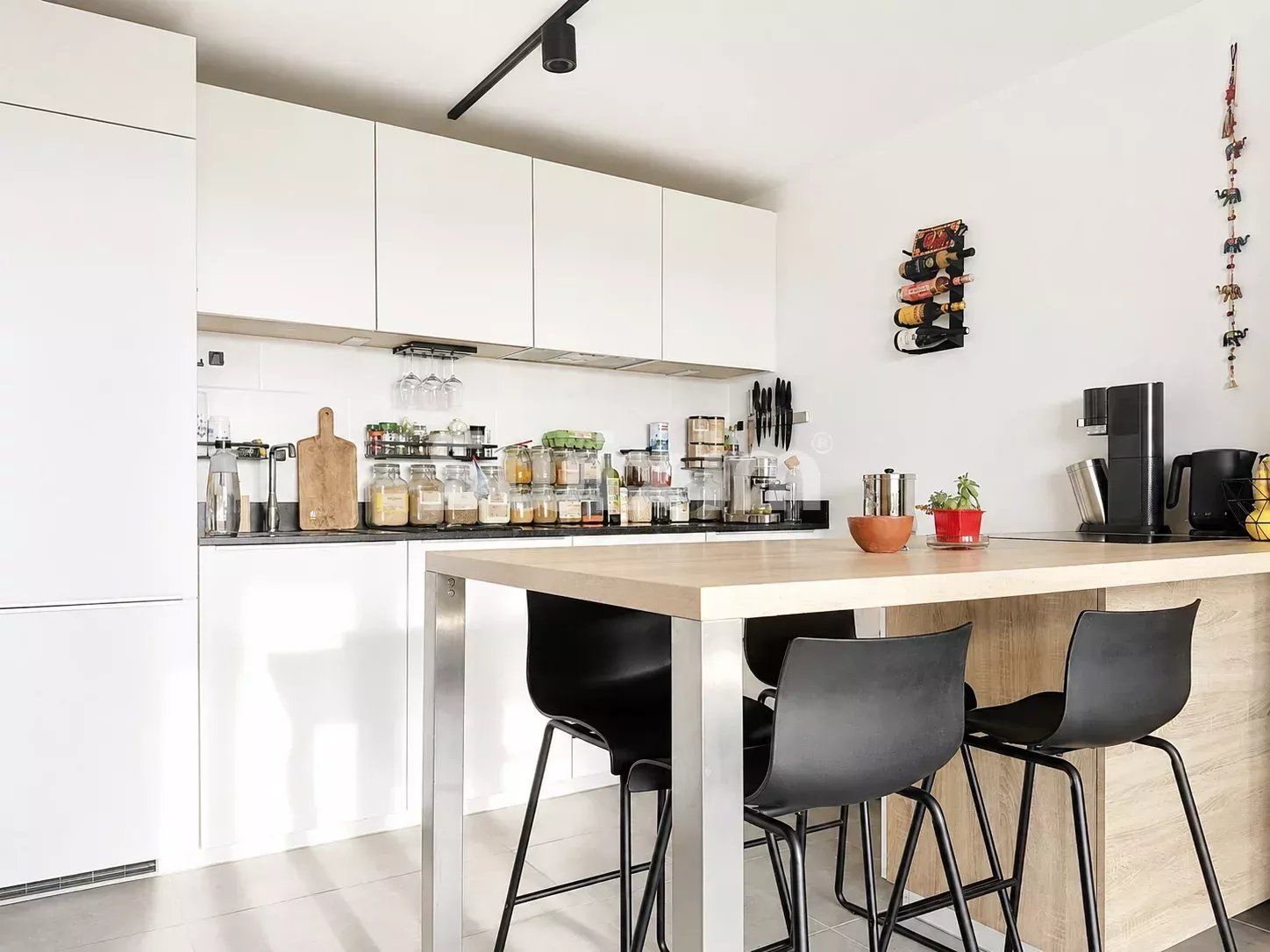 apartment 3 Rooms for sale on Cessy (01170)