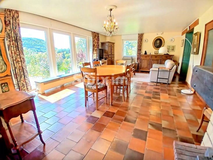 Vente Maison Champagnole 11&nbsp;Pièces 276.82&nbsp;m²