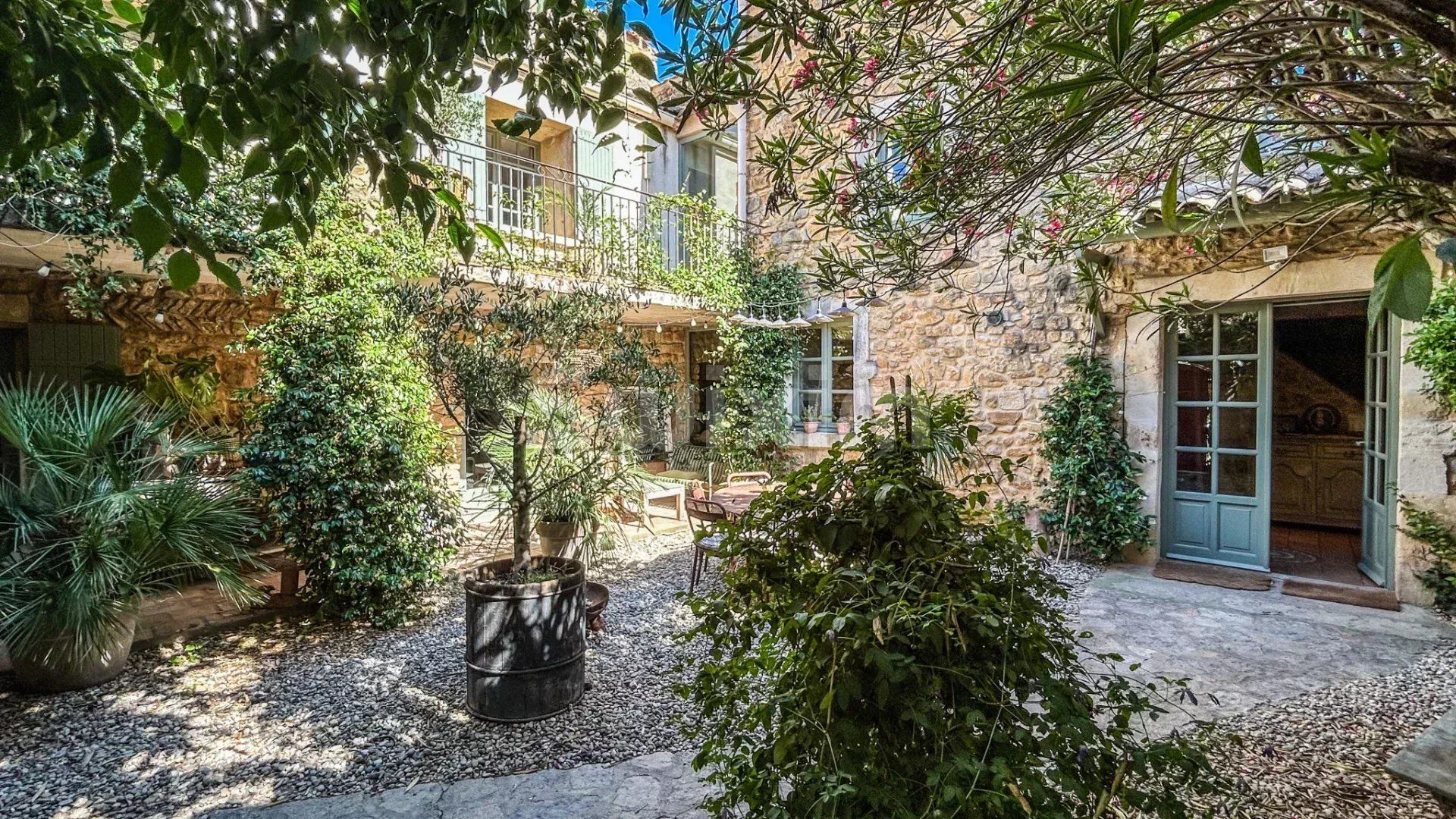 maison 7 Pièces en vente sur Chusclan (30200)