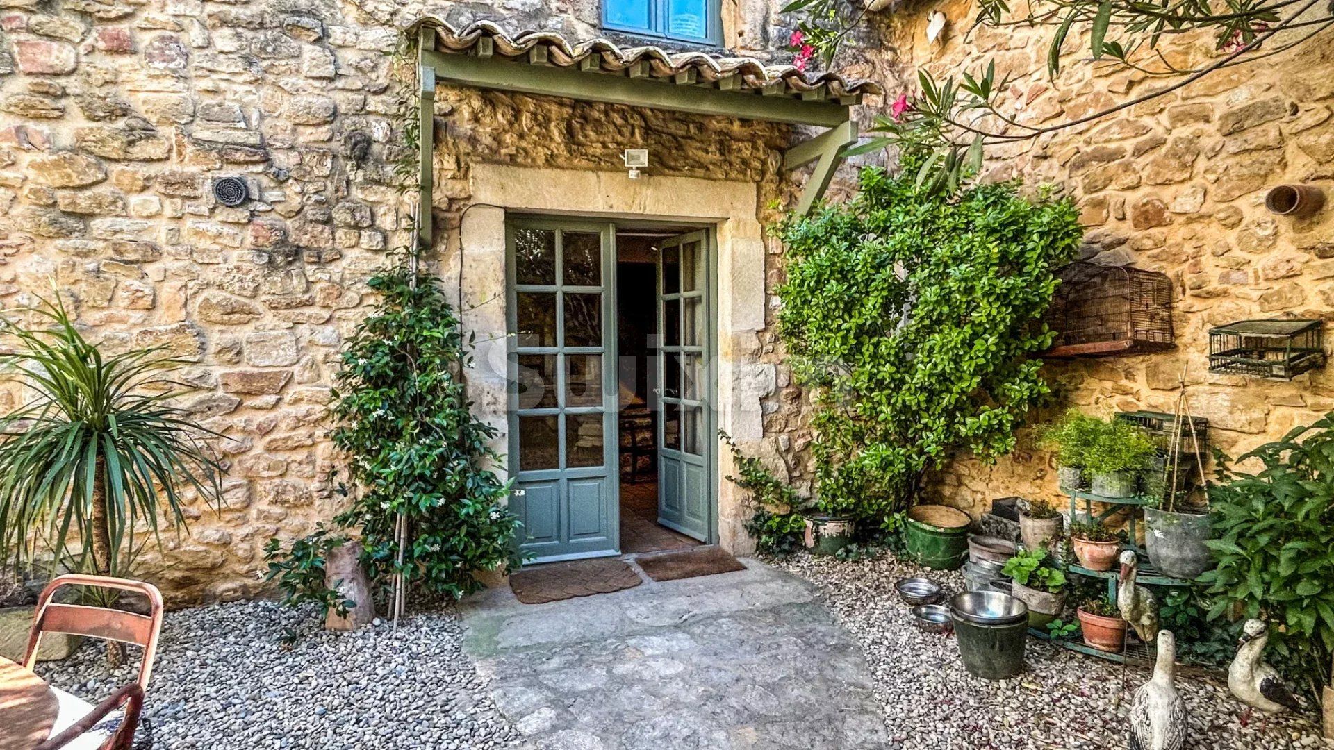 maison 7 Pièces en vente sur Chusclan (30200)