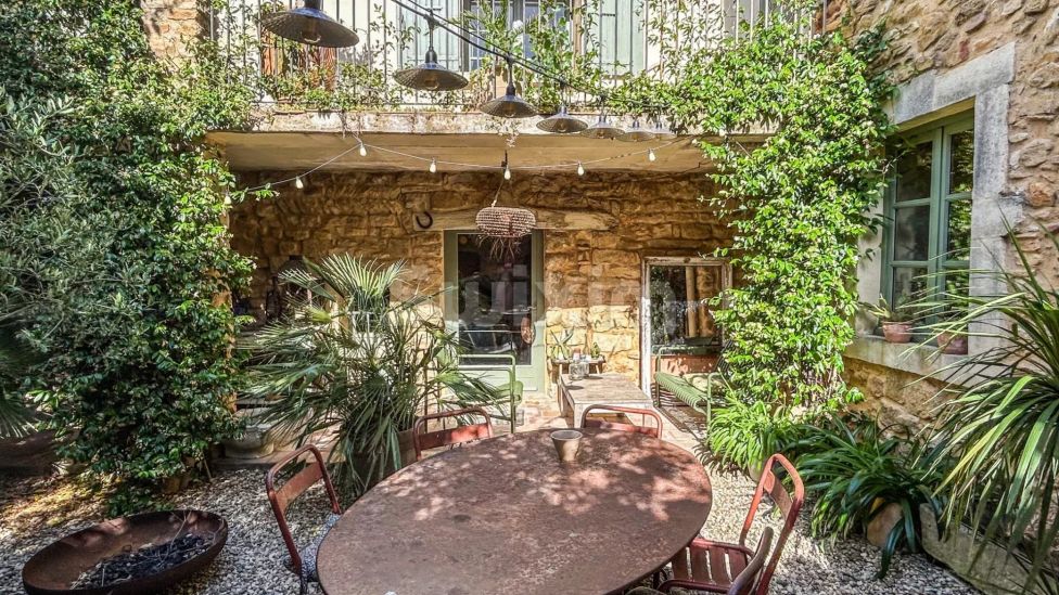 Verkauf Haus Chusclan 7&nbsp;Zimmer 250&nbsp;m²