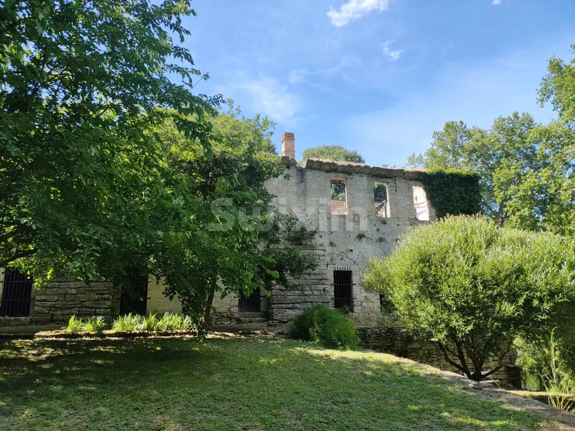 propriété 16 Pièces en vente sur Uzès (30700)