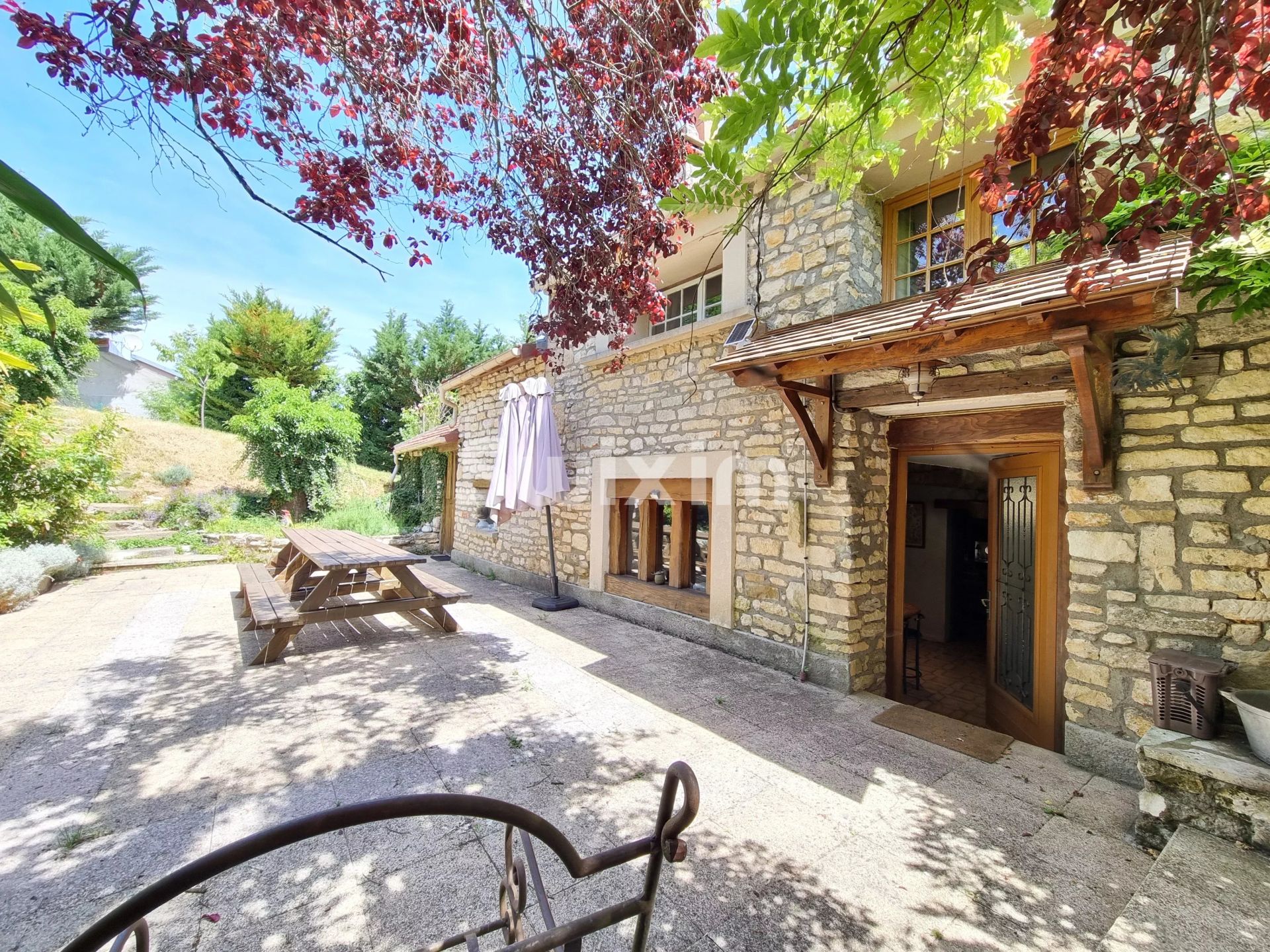 casa 7 Camere in vendita su Cuncy-lès-Varzy (58210)