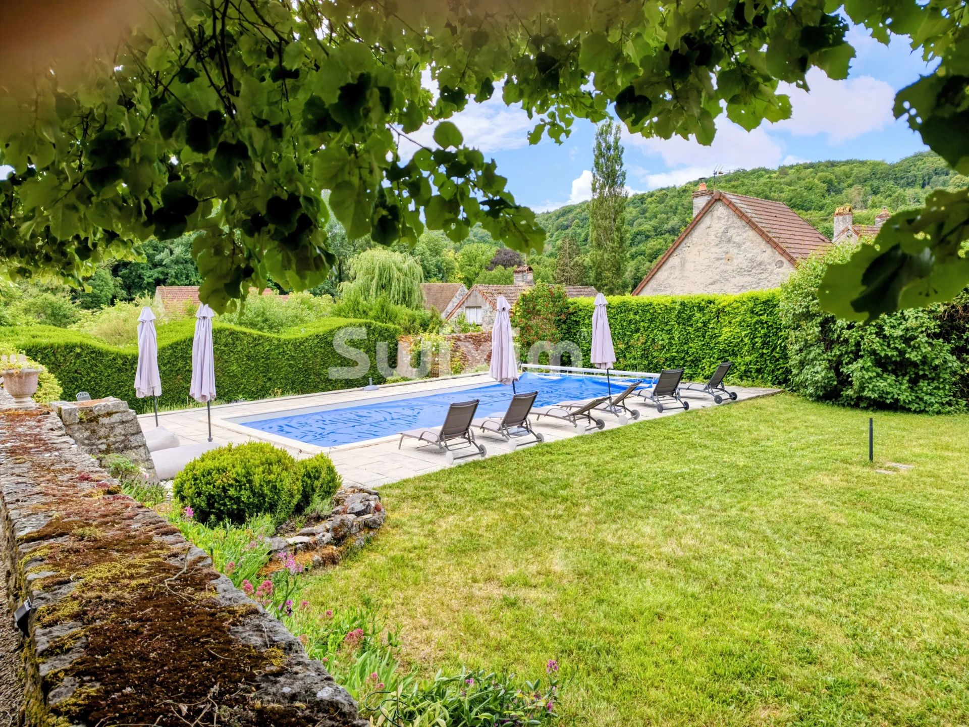 propriété 11 Pièces en vente sur Beaune (21200)